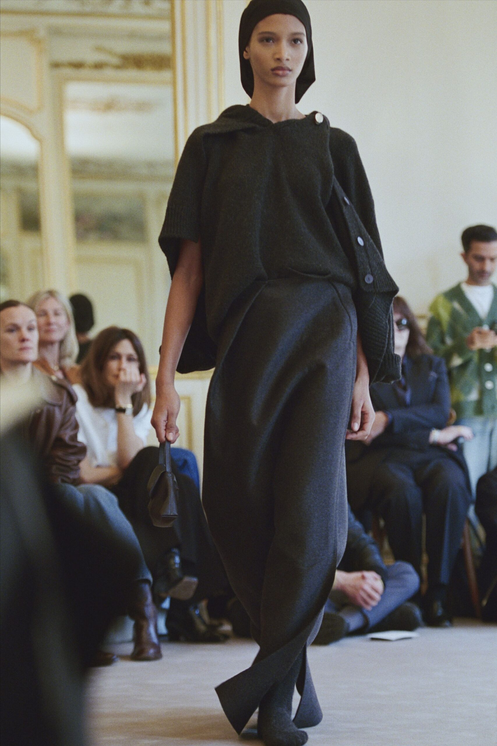 black wool fitted straight-leg skirt
