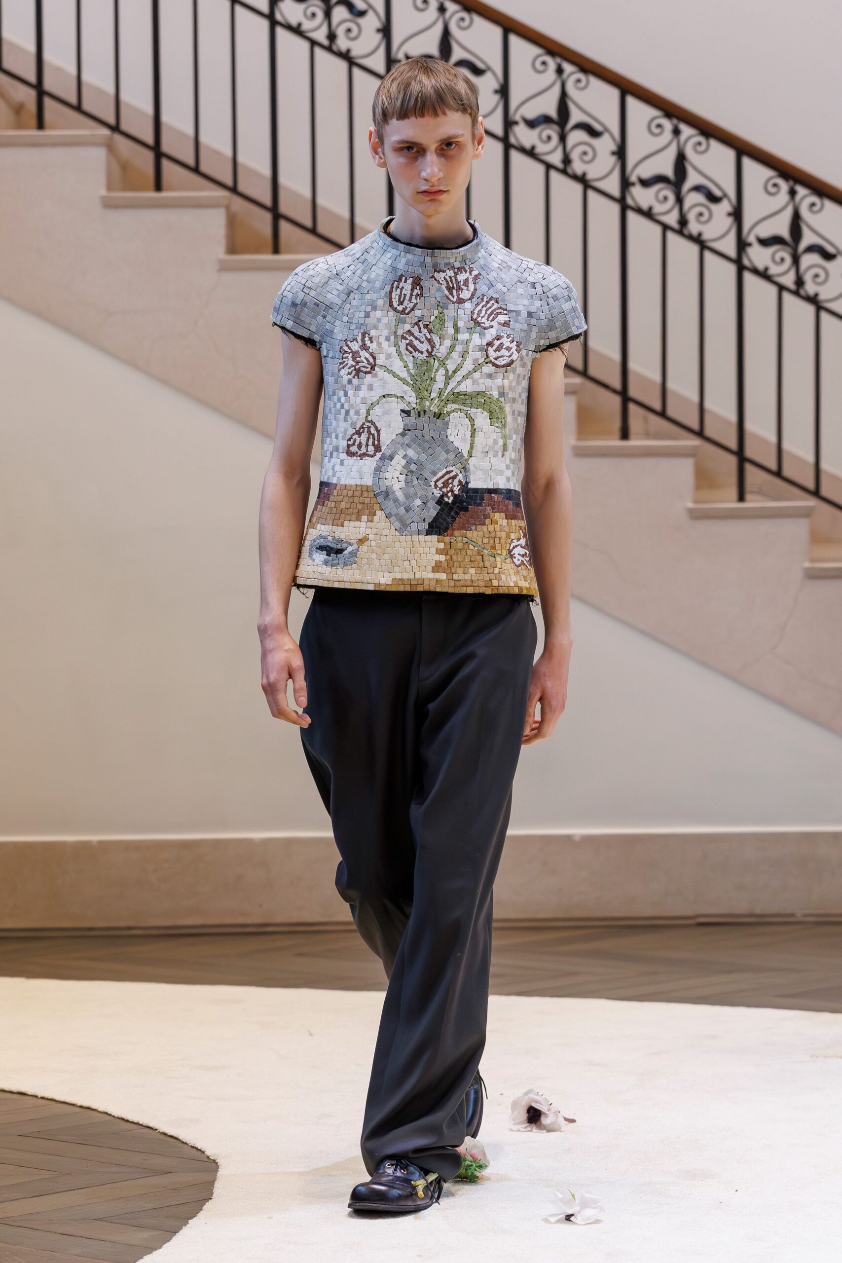 gray sequin top with black pants