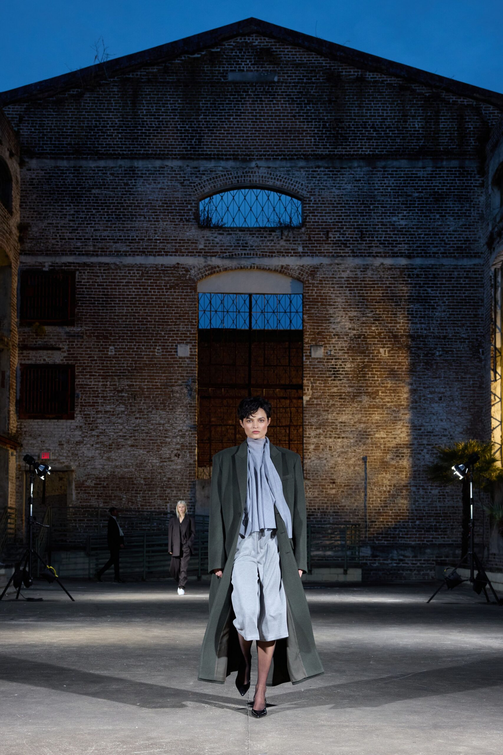 green wool long-sleeve collared relaxed maxi coat