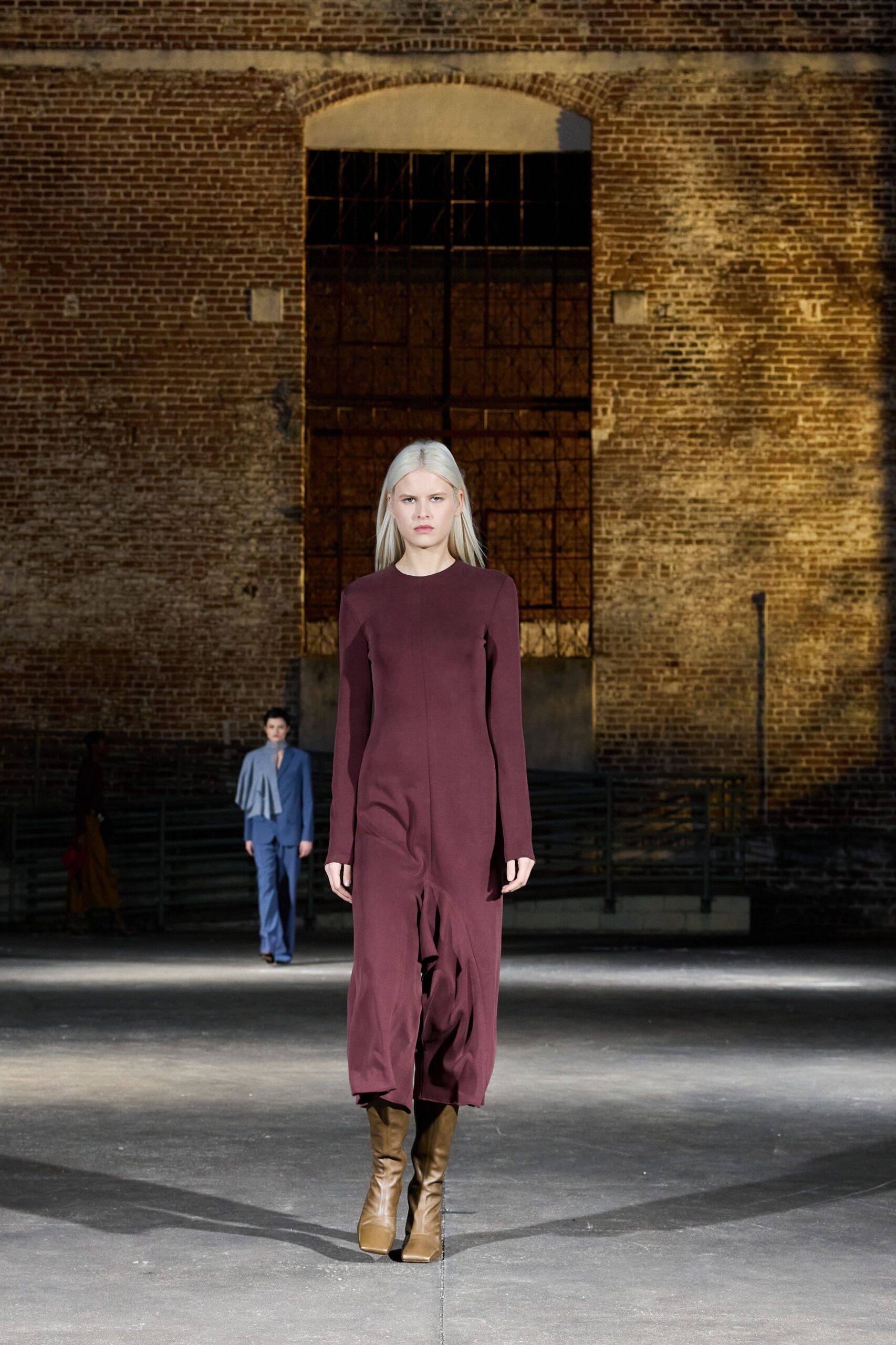 maroon cotton long-sleeve v-neck fitted draped midi dress