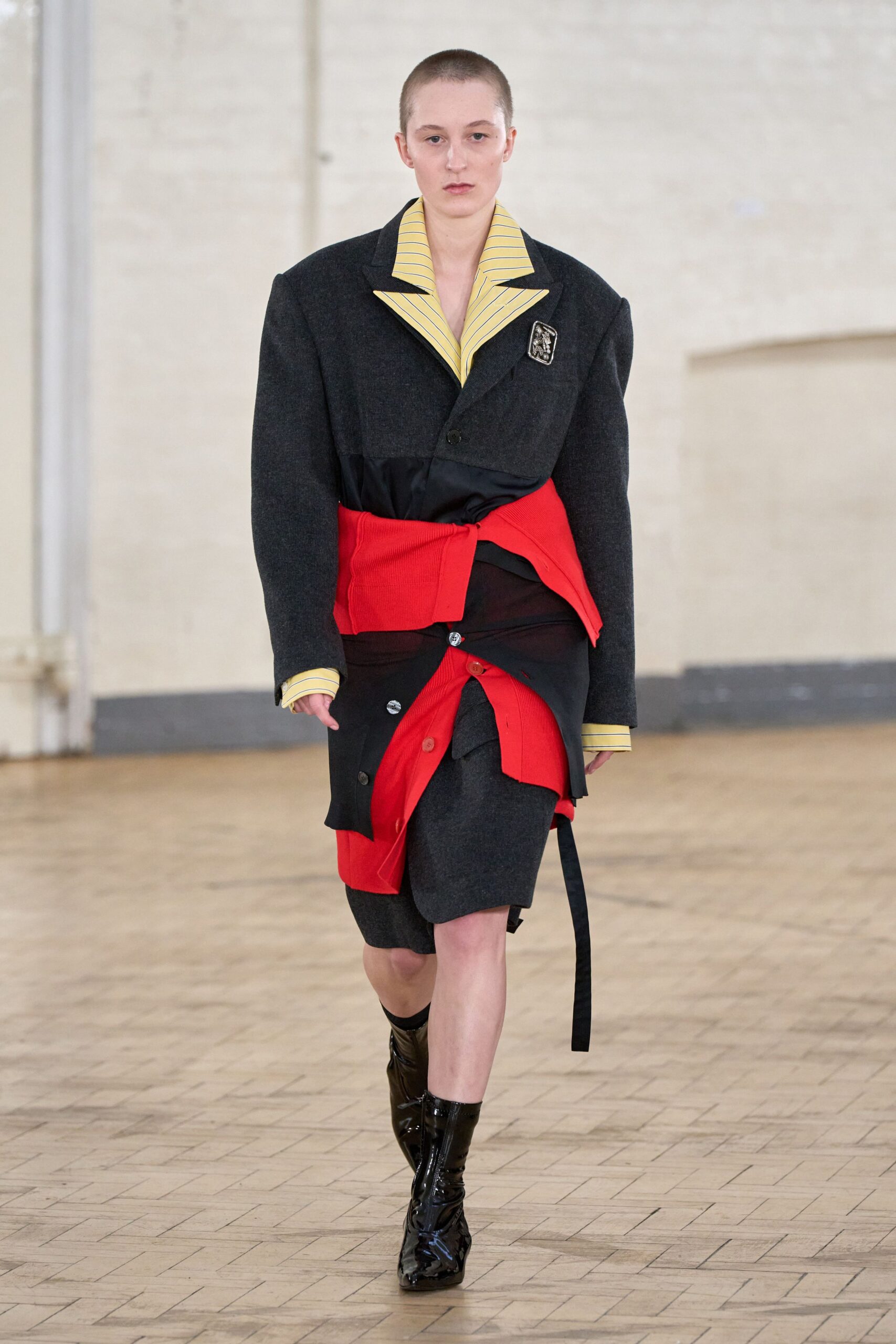 red cotton fitted zippered skirt