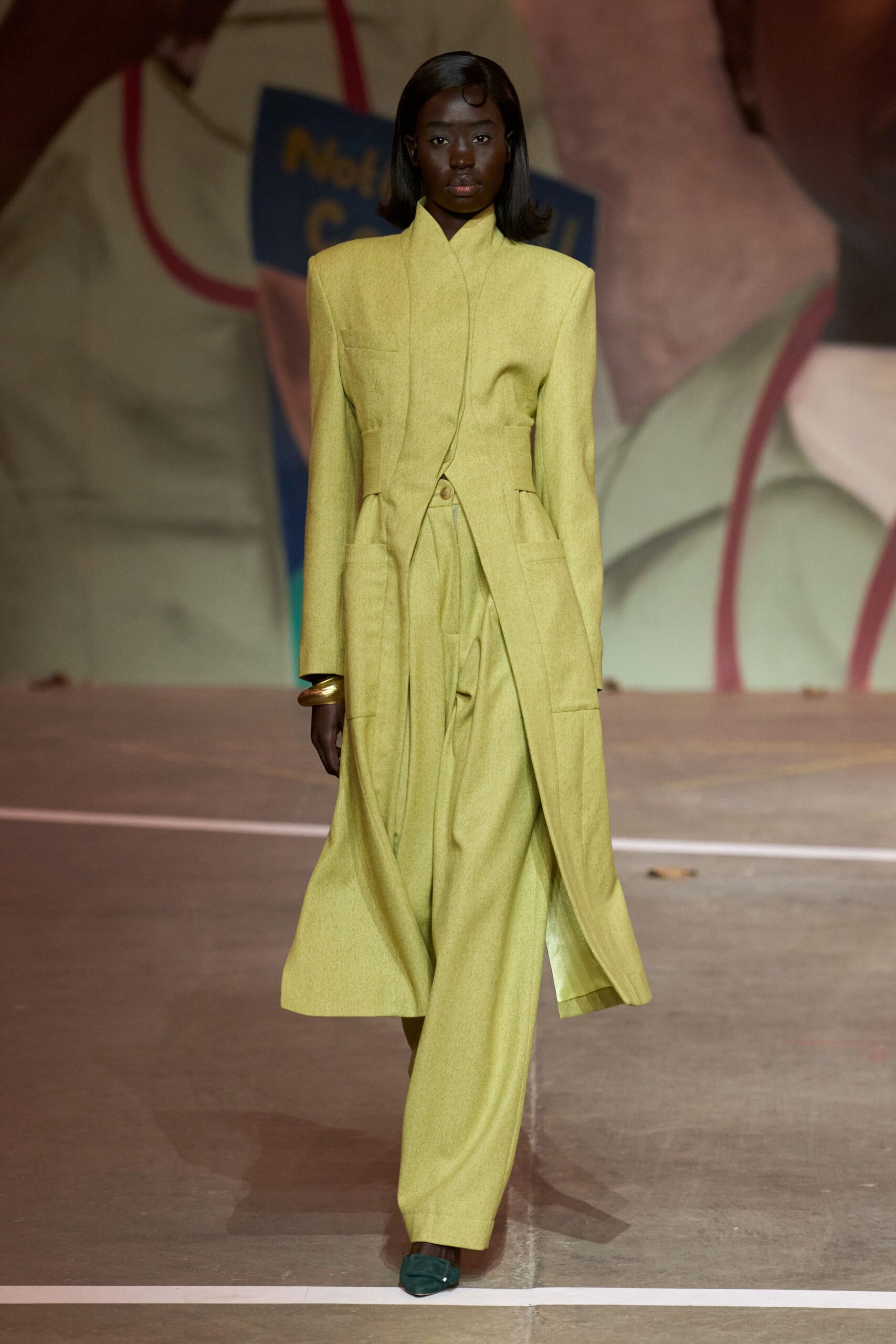 yellow wool long-sleeve collared fitted buttoned layered coat