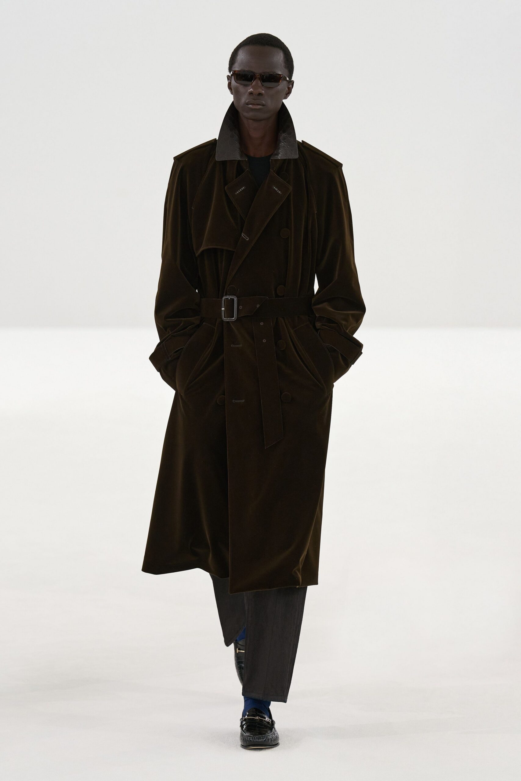 brown velvet long-sleeve collared fitted belted trench