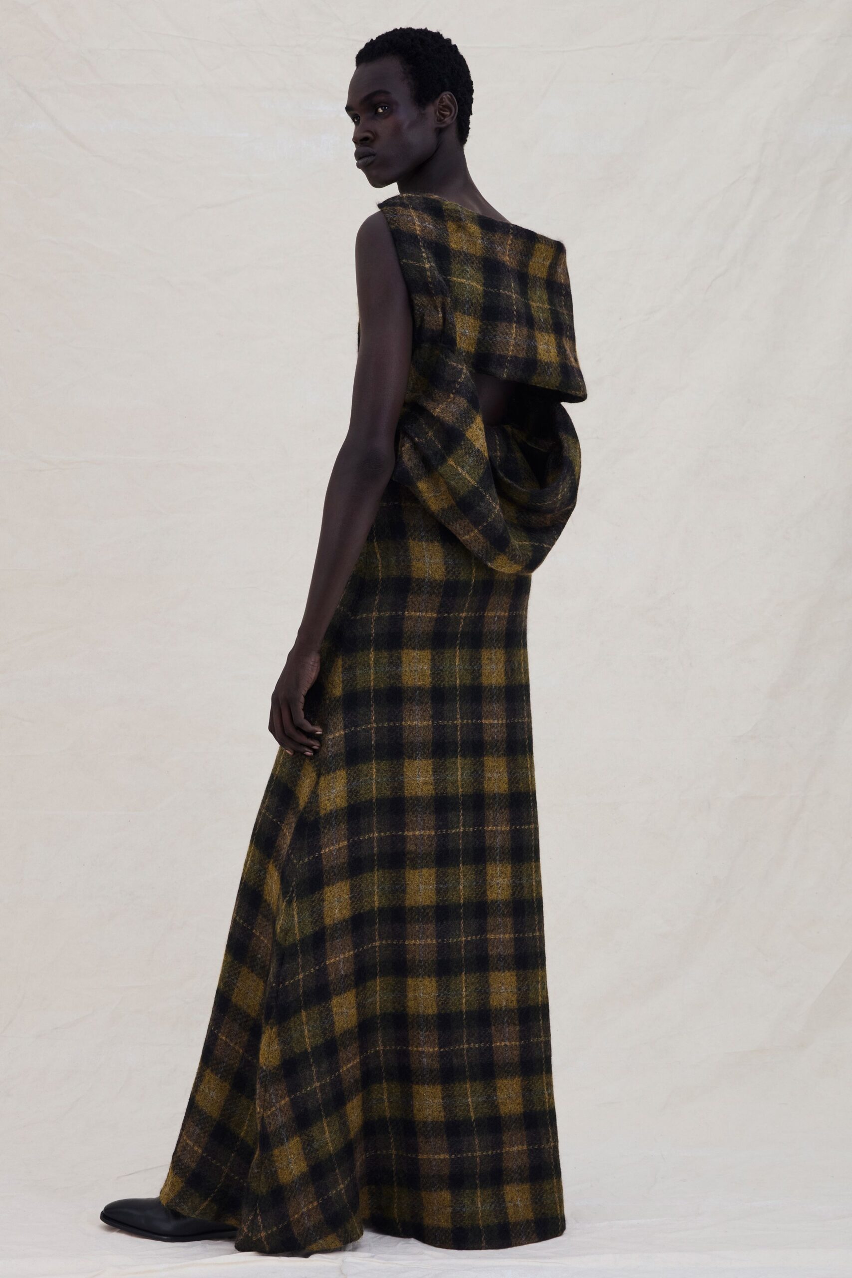black and yellow plaid gown