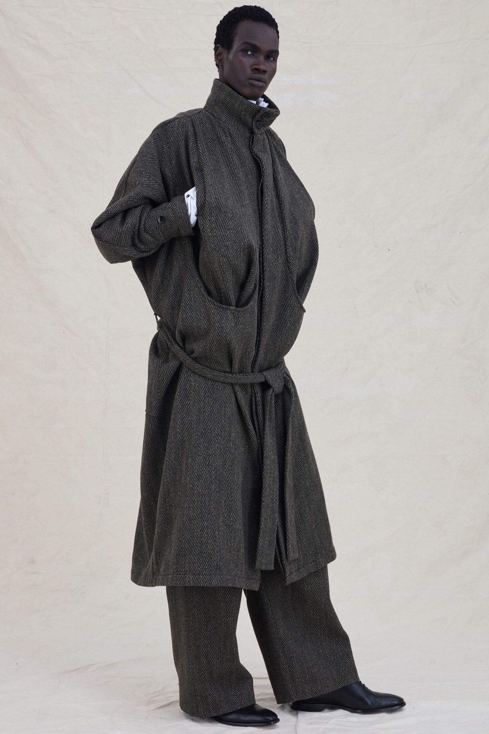 gray wool long-sleeve collared relaxed belted maxi coat