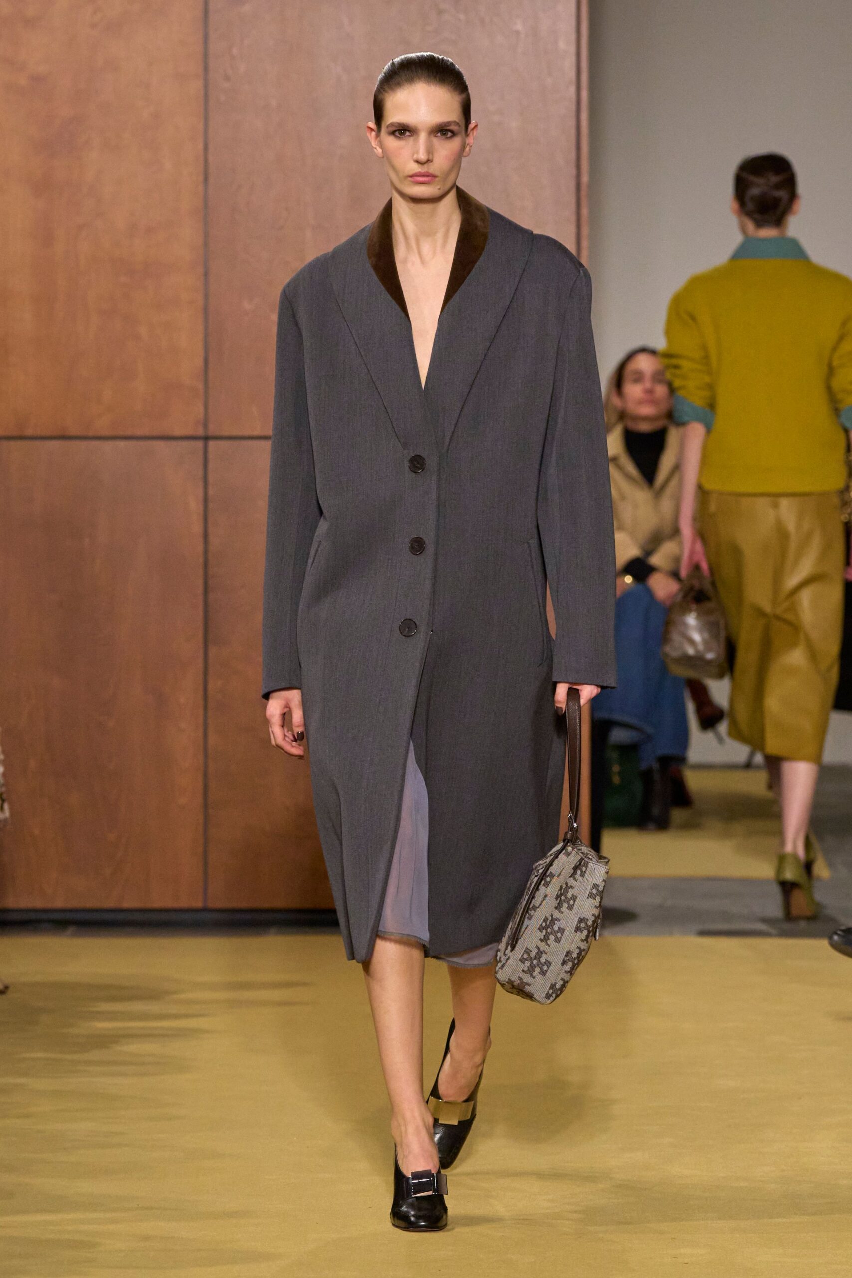 gray wool long-sleeve collared oversized buttoned midi coat