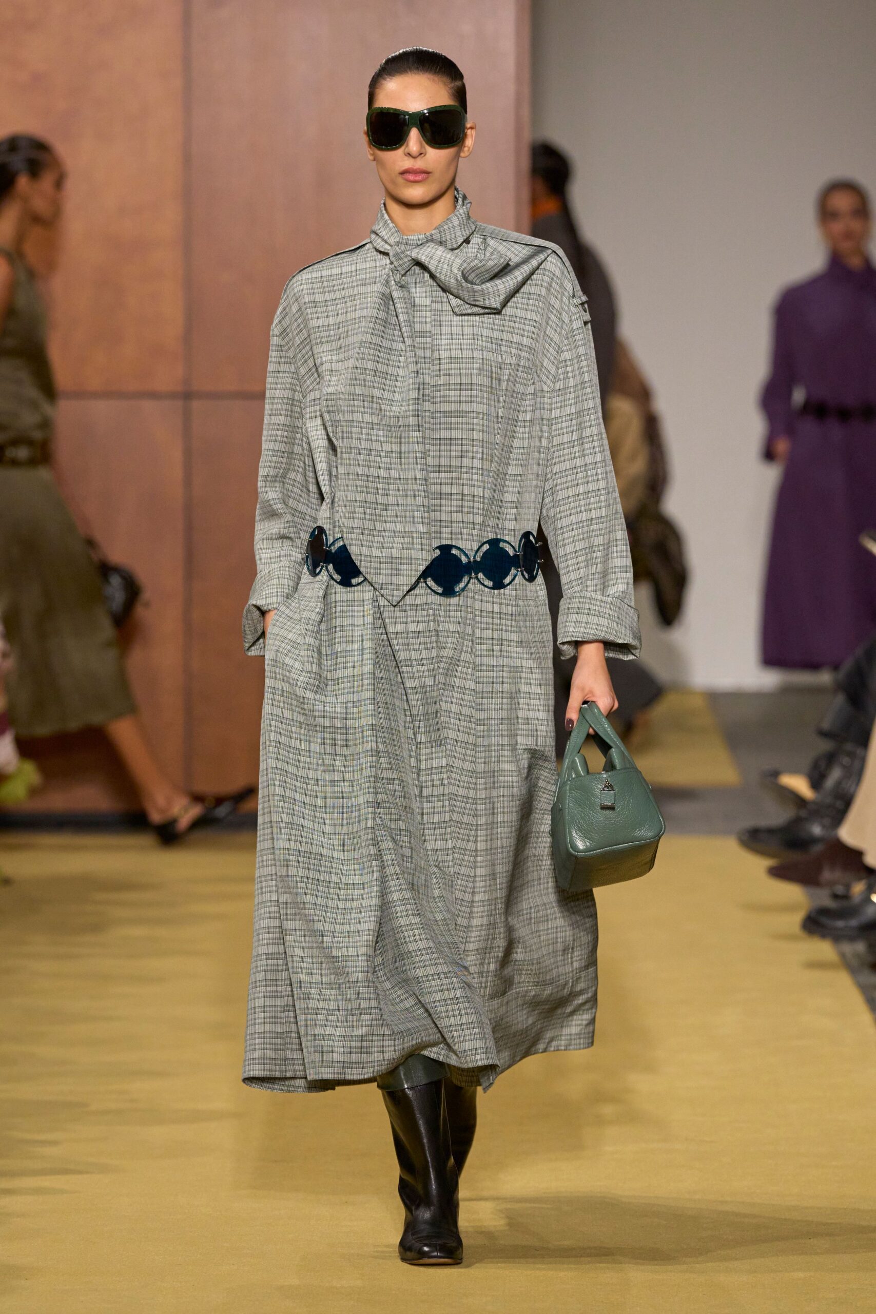 gray cotton long-sleeve collared relaxed checked belted coat