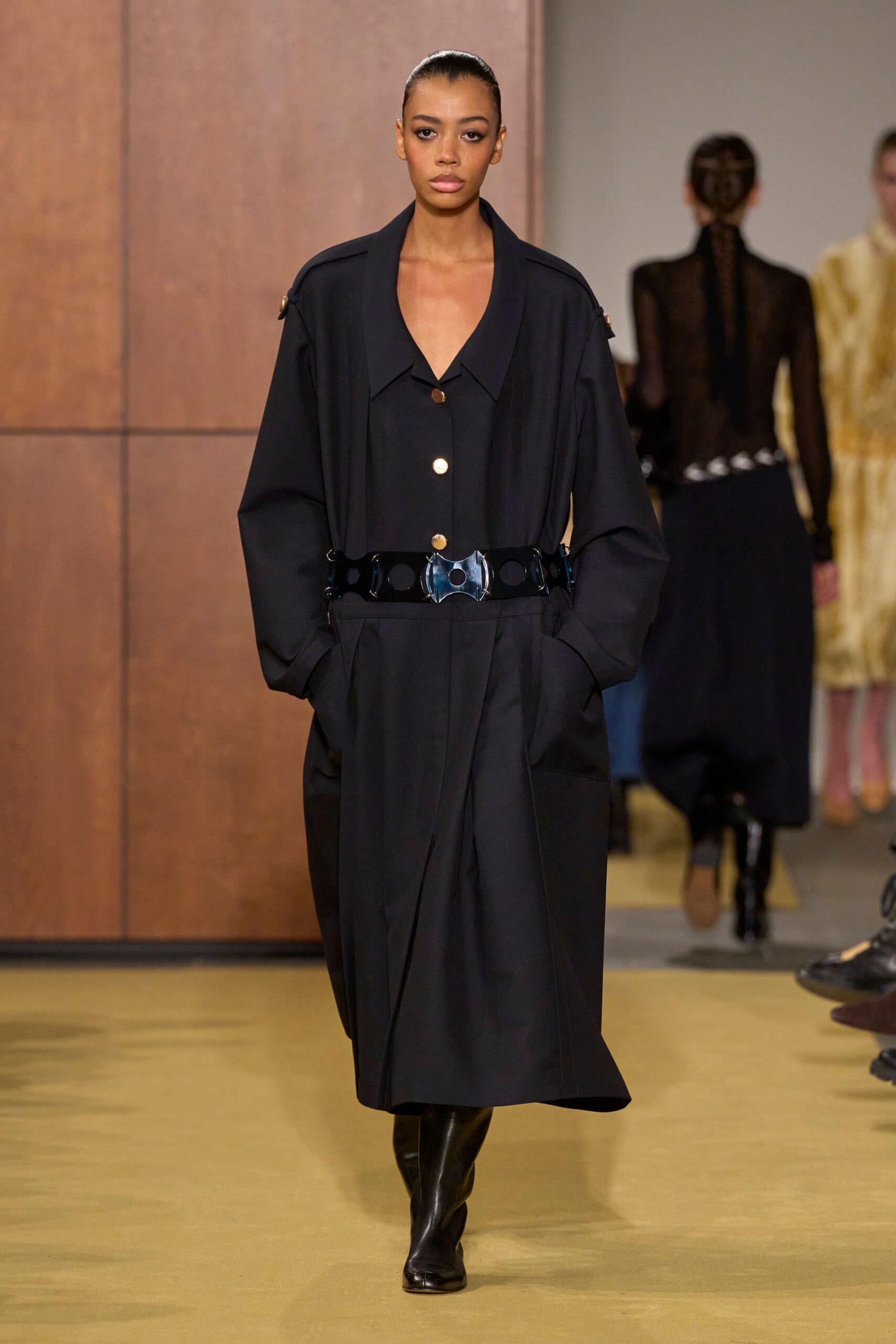 black vinyl belted belt