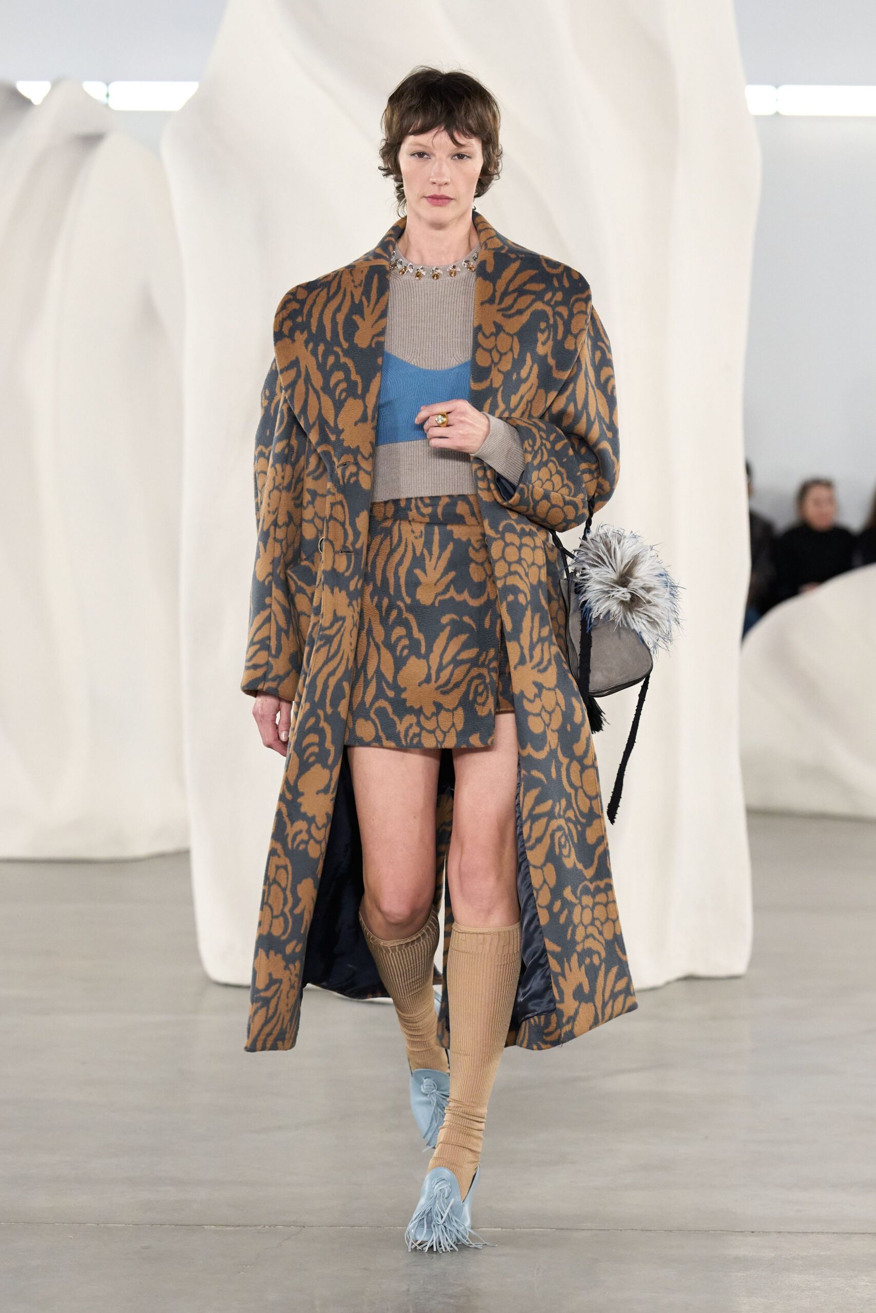 brown wool long-sleeve collared relaxed printed coat