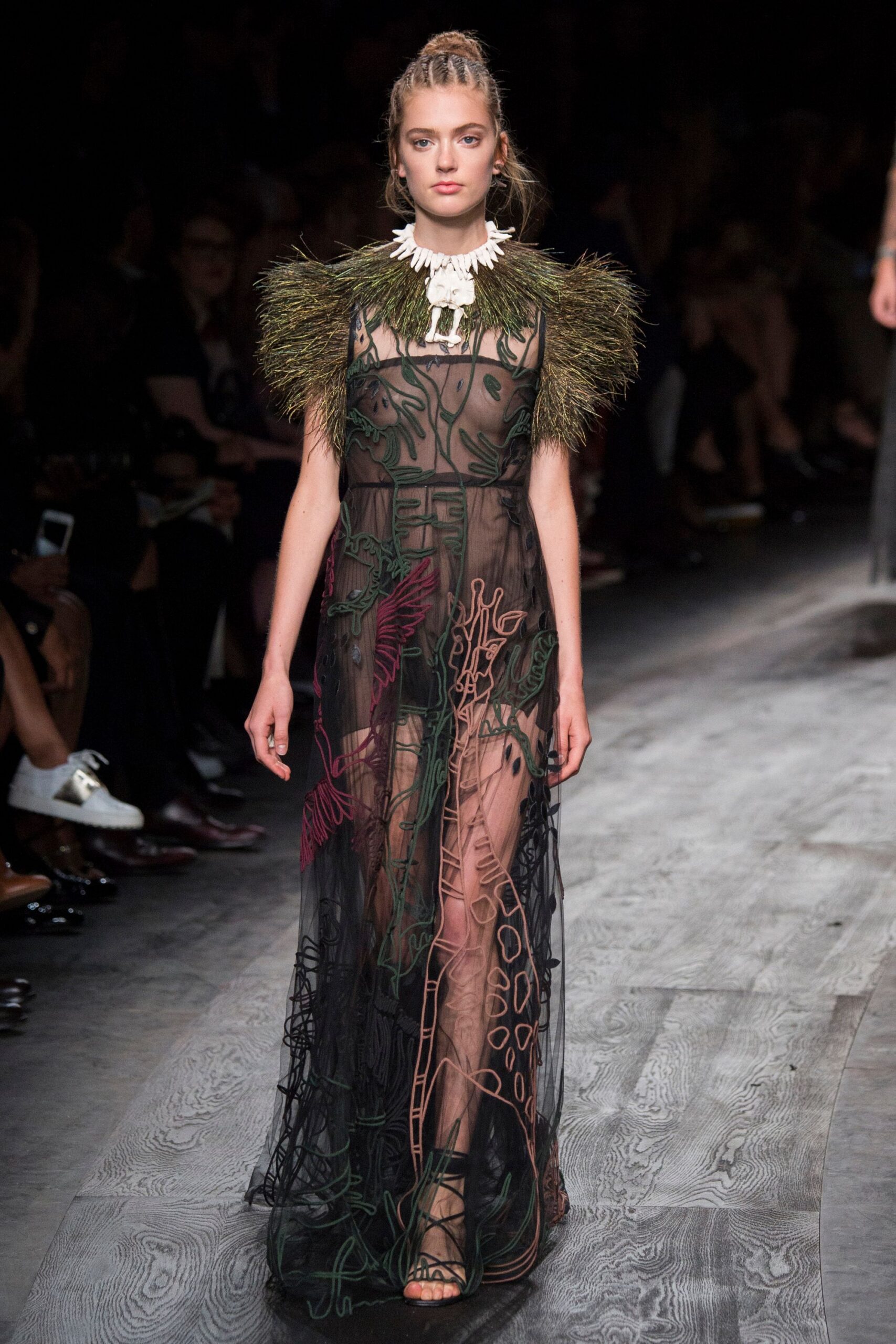 Valentino Spring 2016 Ready-to-Wear Look 84