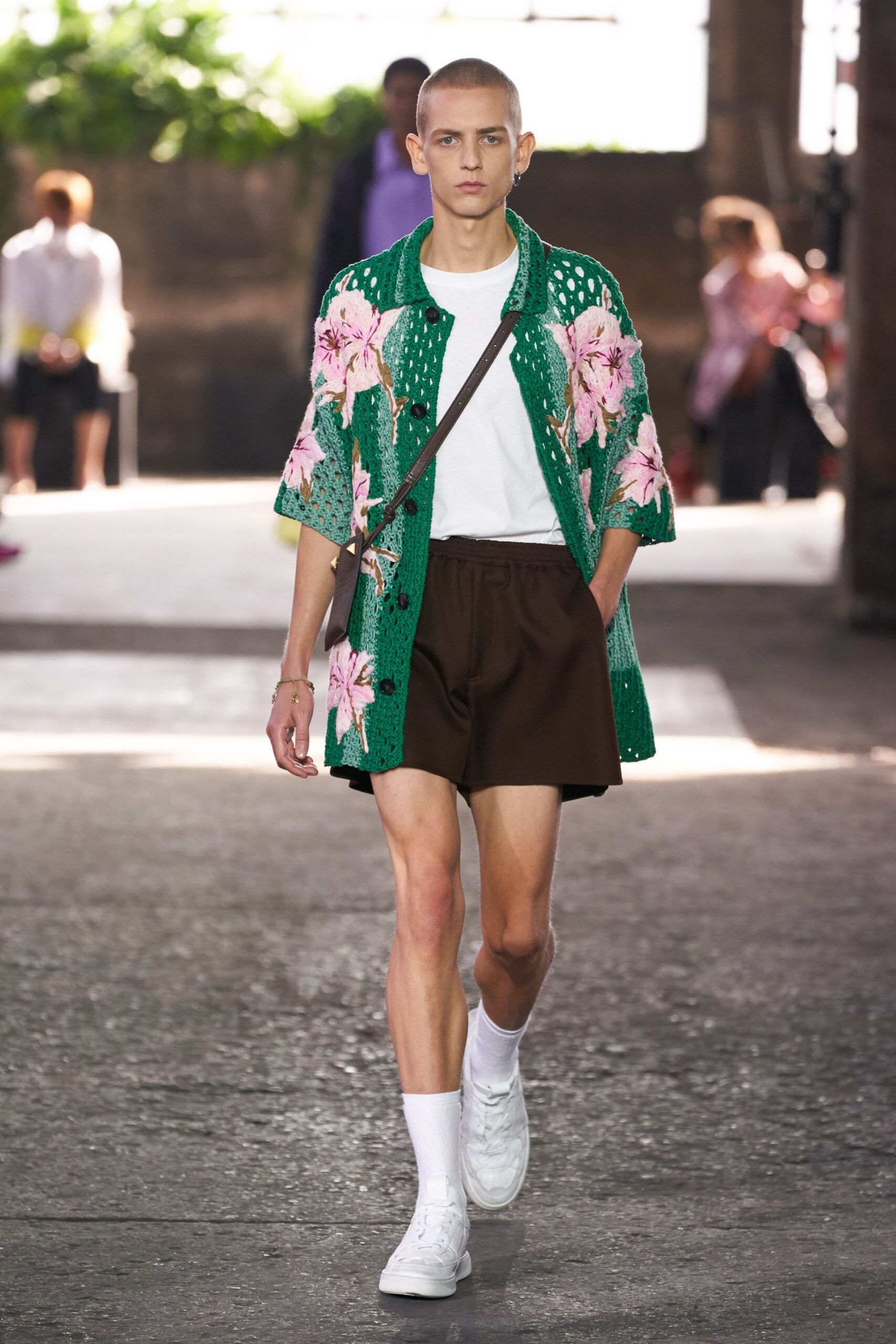 green cotton short-sleeve relaxed embroidered cardigan