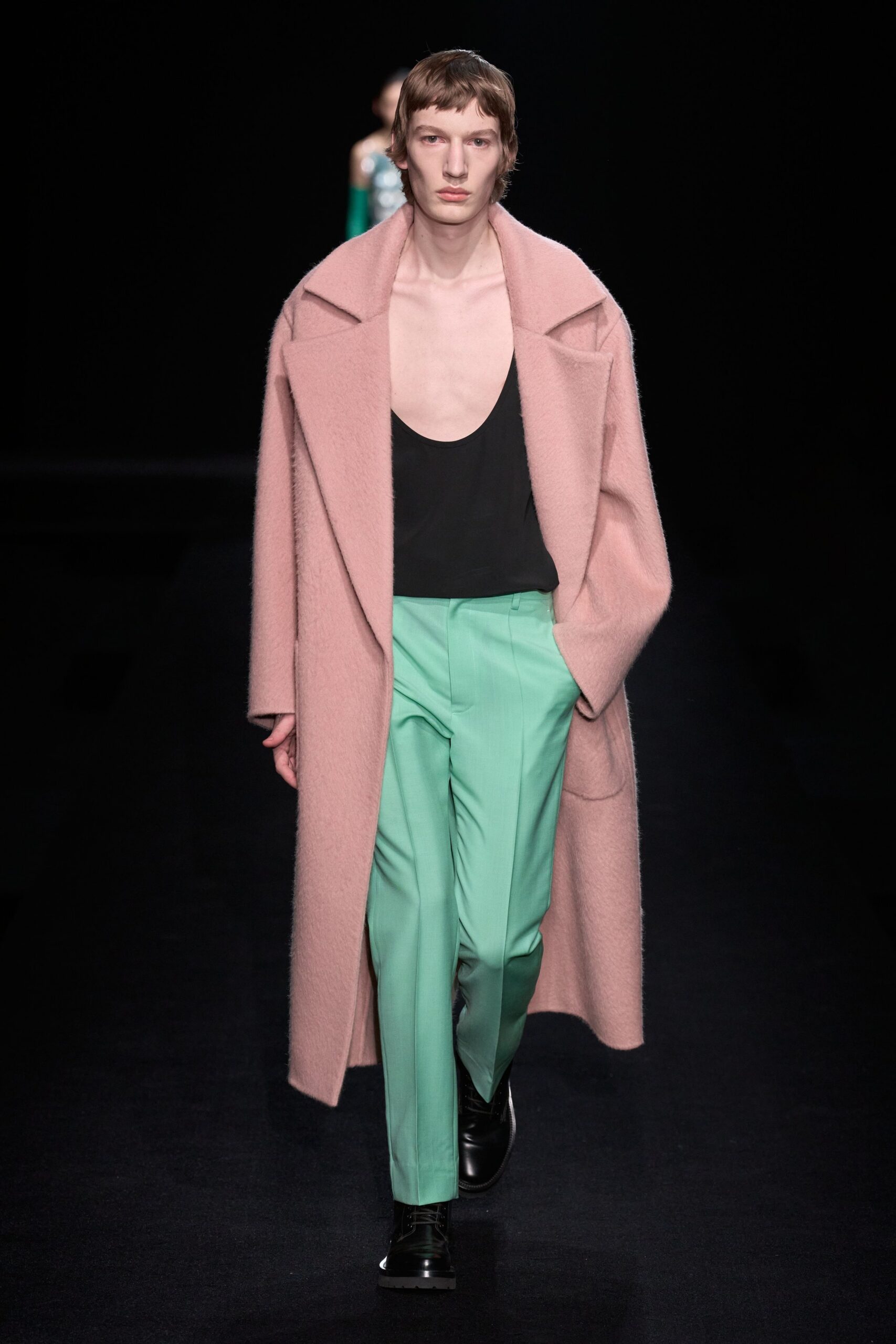 pink wool long-sleeve collared relaxed coat