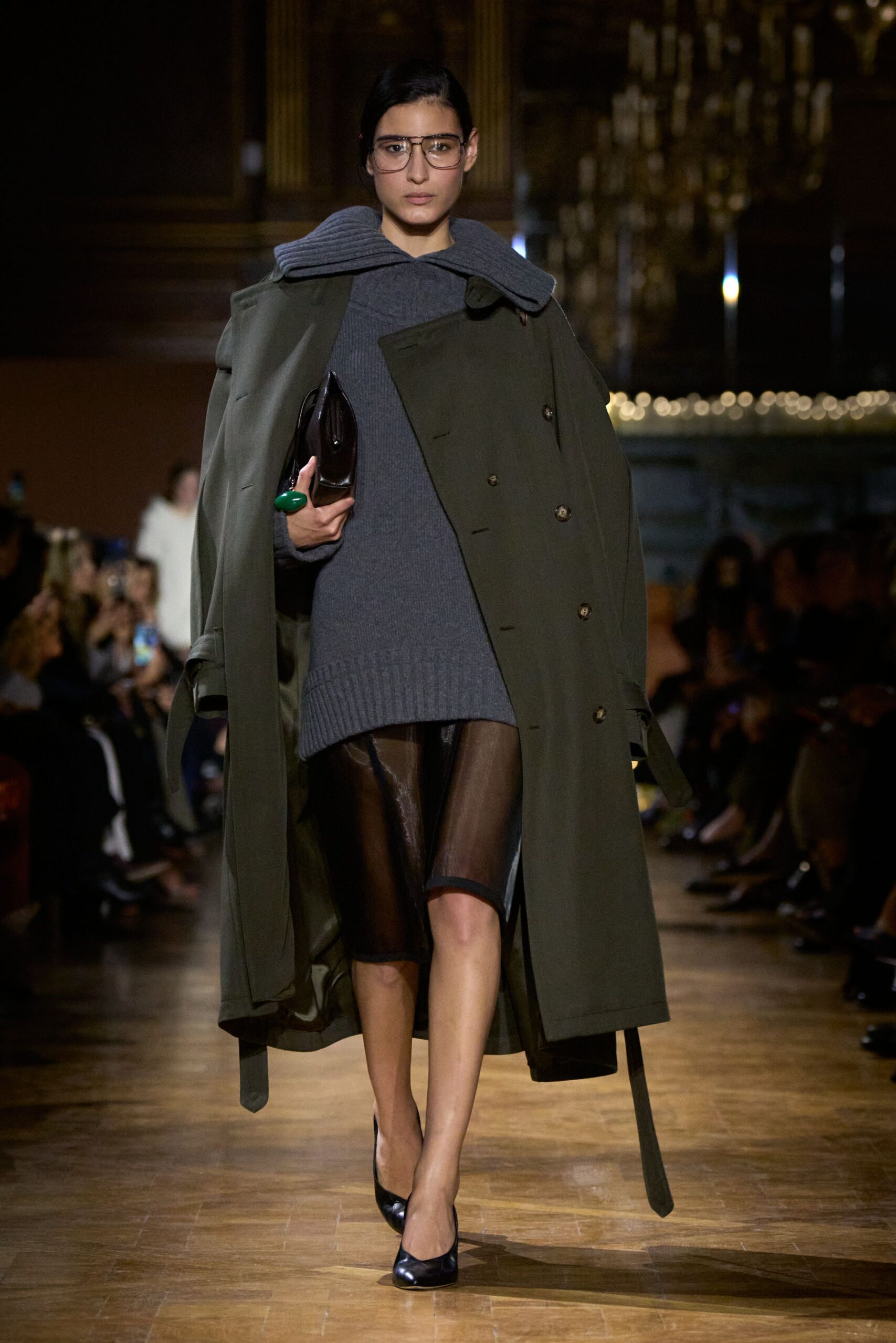 green wool long-sleeve collared relaxed coat