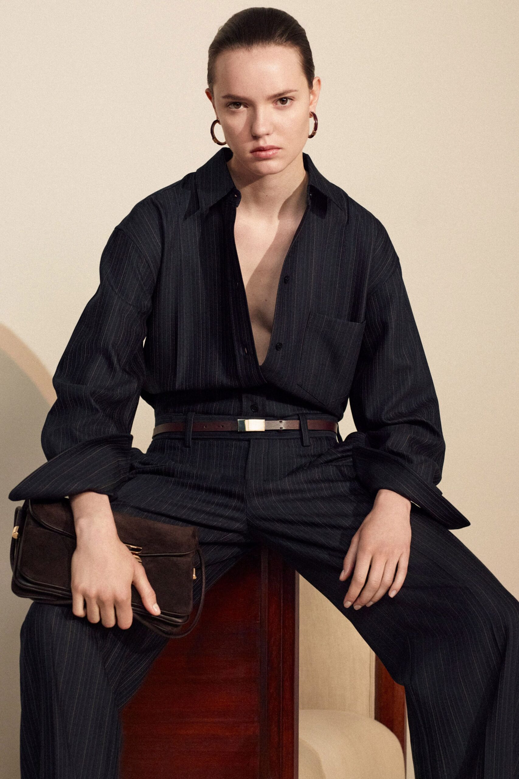 black cotton long-sleeve collared relaxed striped shirt