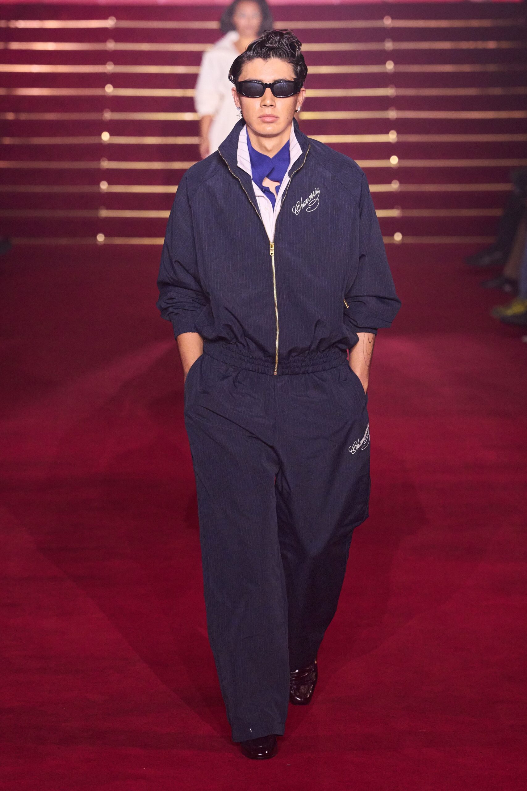 blue cotton long-sleeve collared relaxed zippered jacket