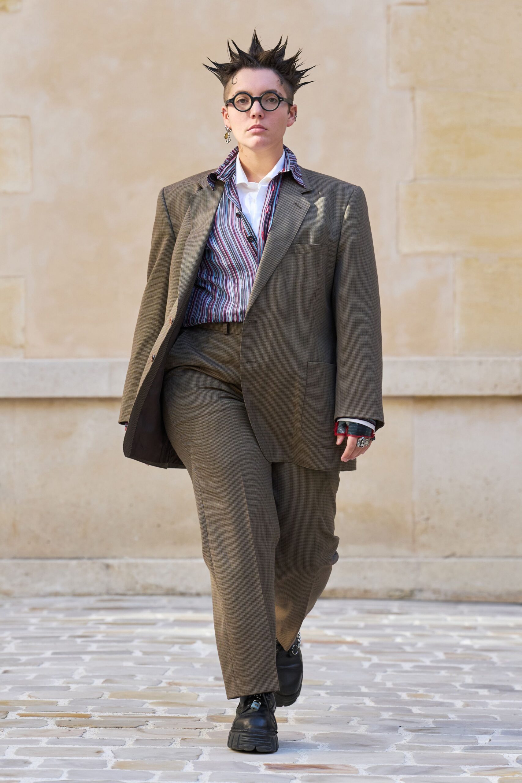 brown cotton long-sleeve collared tailored striped buttoned suit