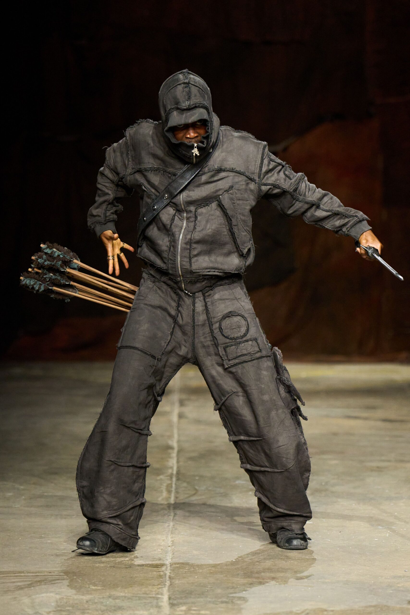 black cotton relaxed cargo pants