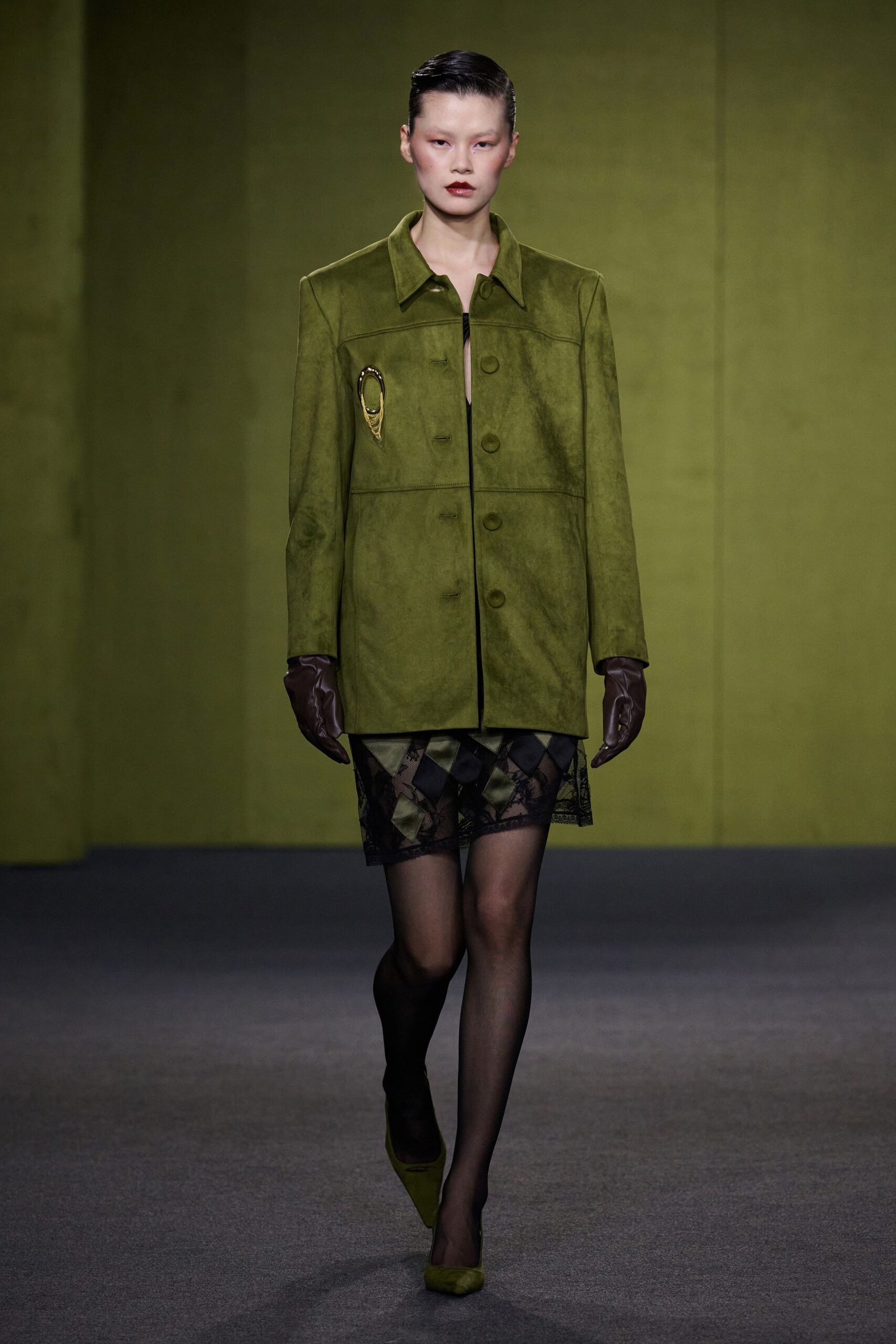 green suede long-sleeve collared relaxed buttoned jacket