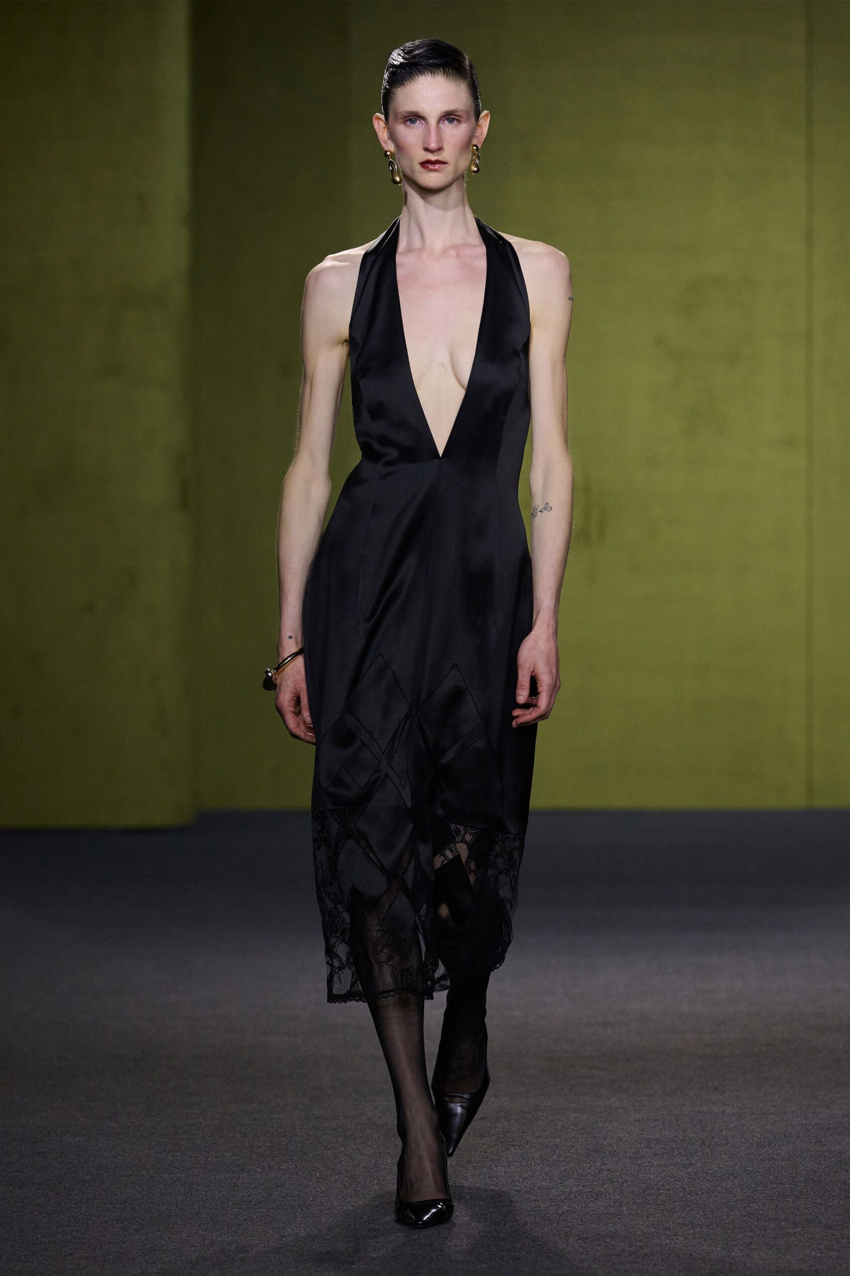 black silk sleeveless v-neck fitted ruched layered dress