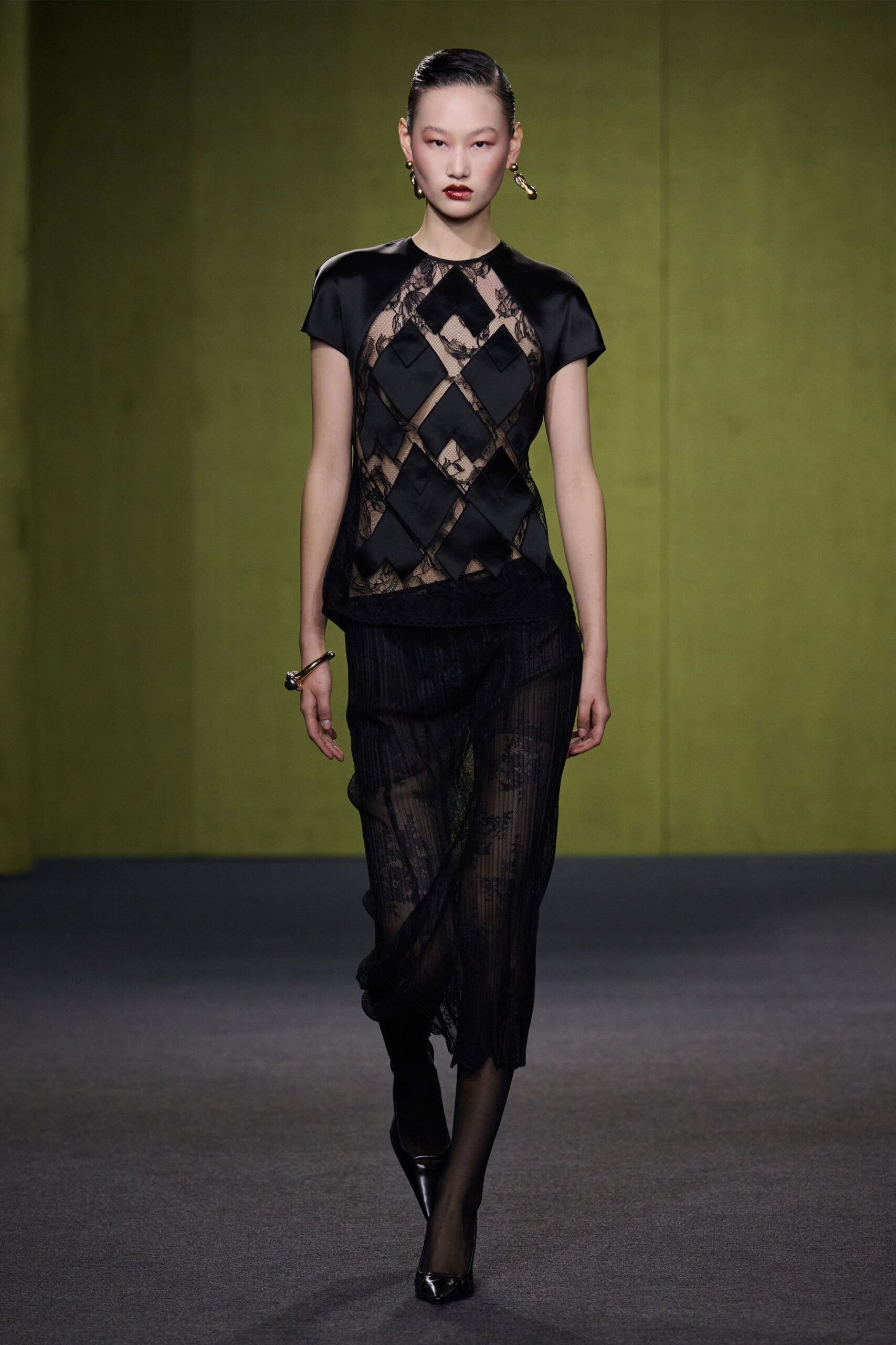 black silk relaxed pleated pants