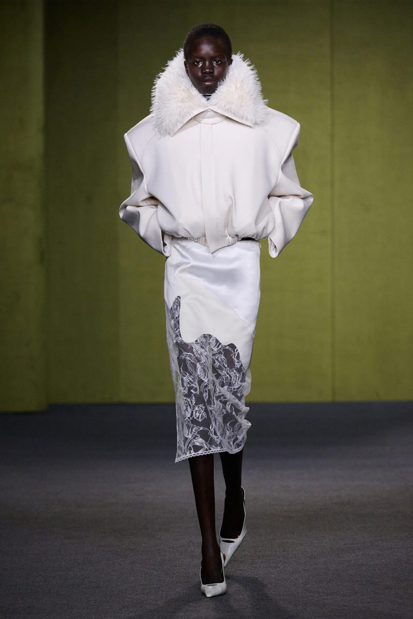 white wool long-sleeve collared oversized layered coat