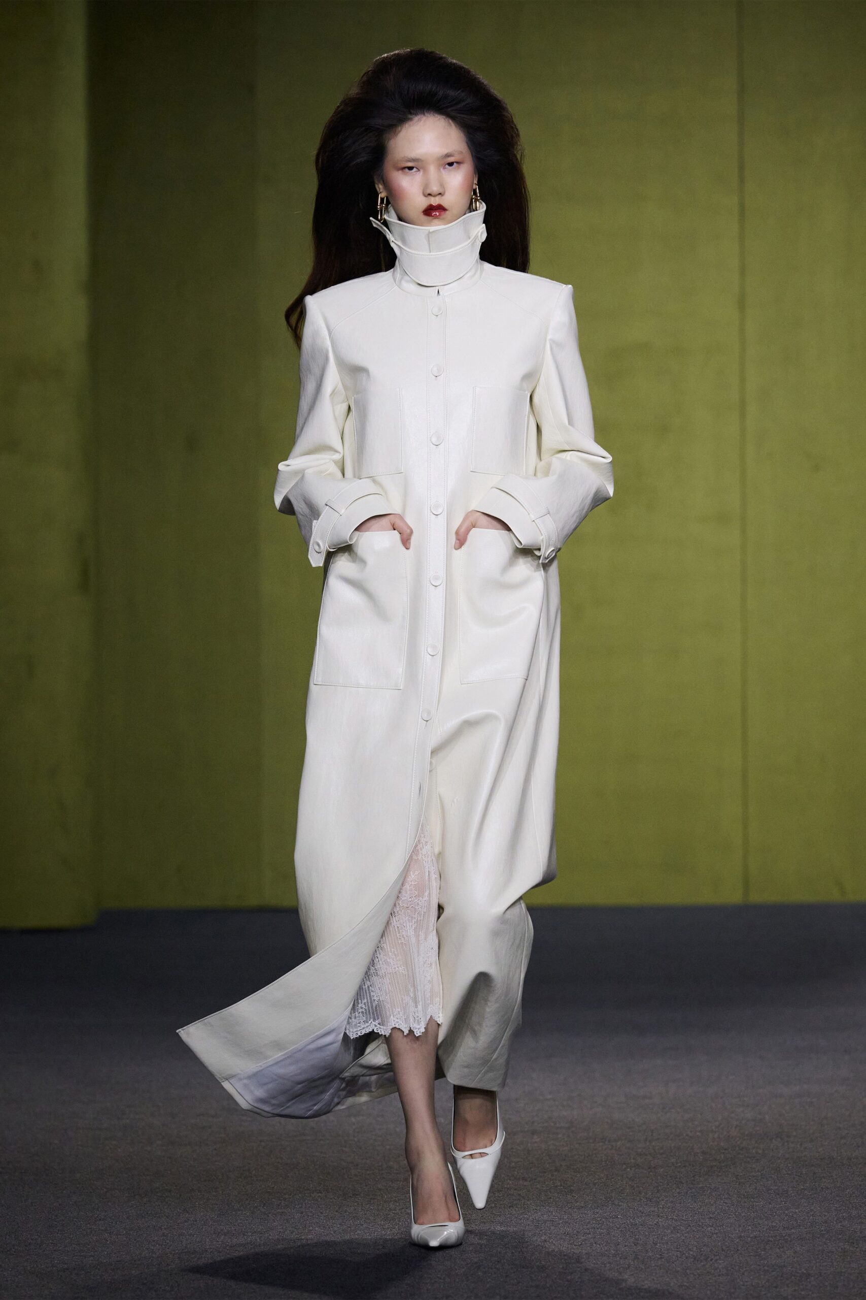 white cotton long-sleeve collared relaxed buttoned pockets dress