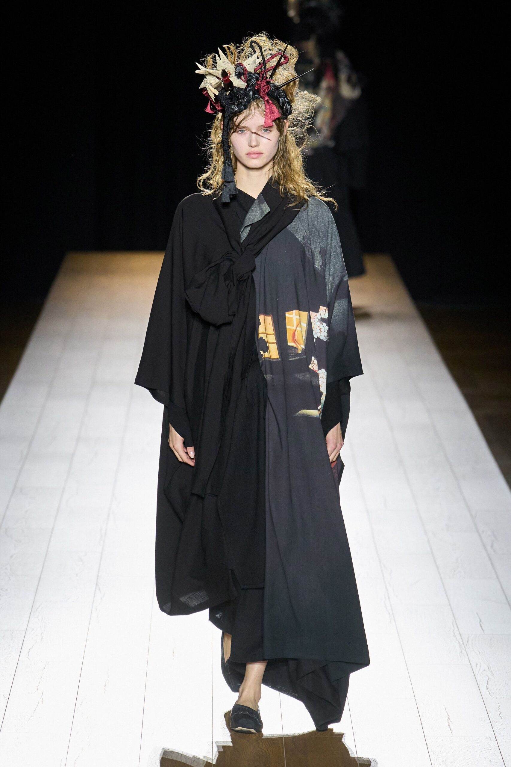 Yohji Yamamoto Fall 2026 Ready-to-Wear Look 39