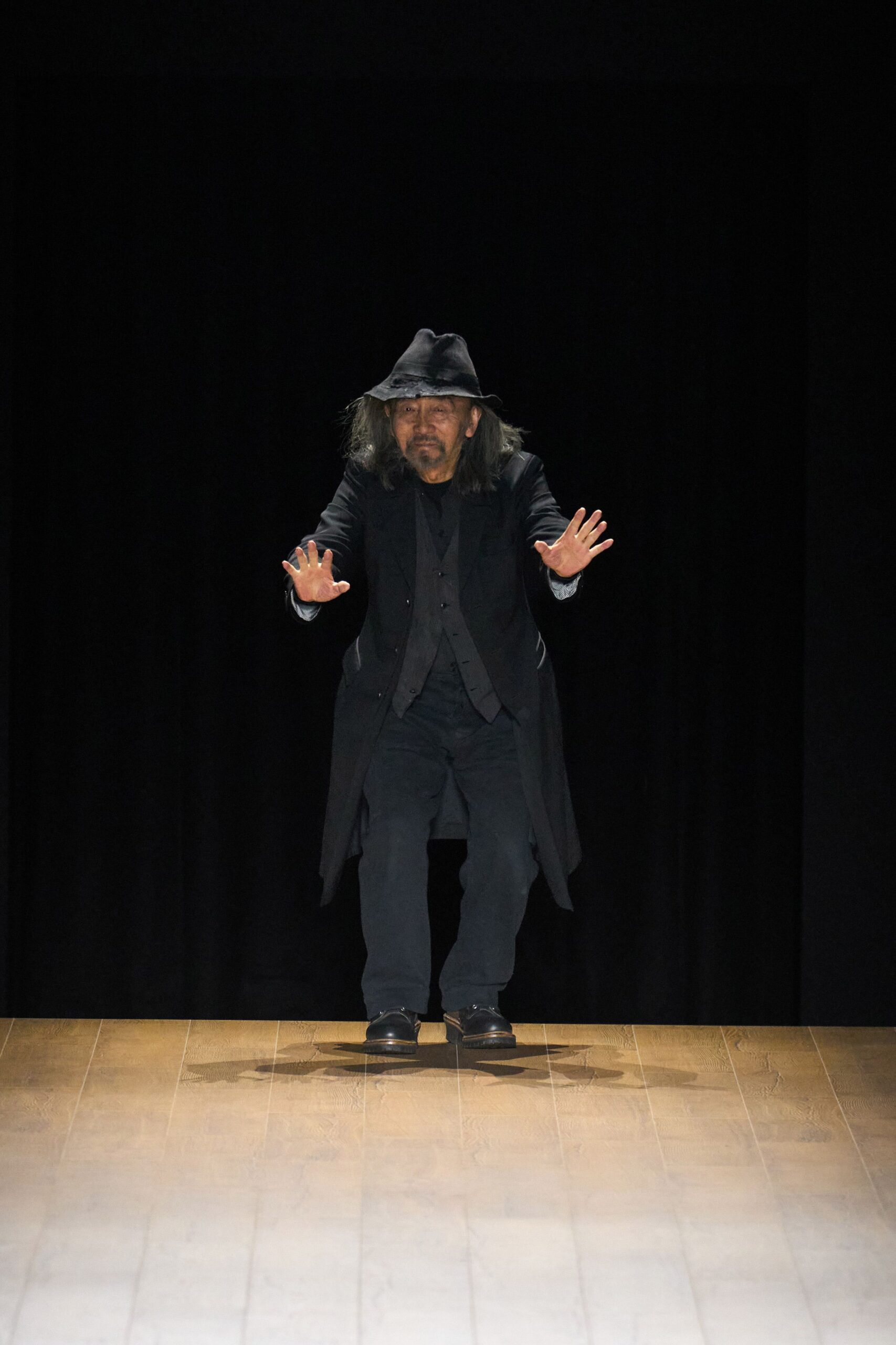 Yohji Yamamoto Fall 2026 Ready-to-Wear Look 46