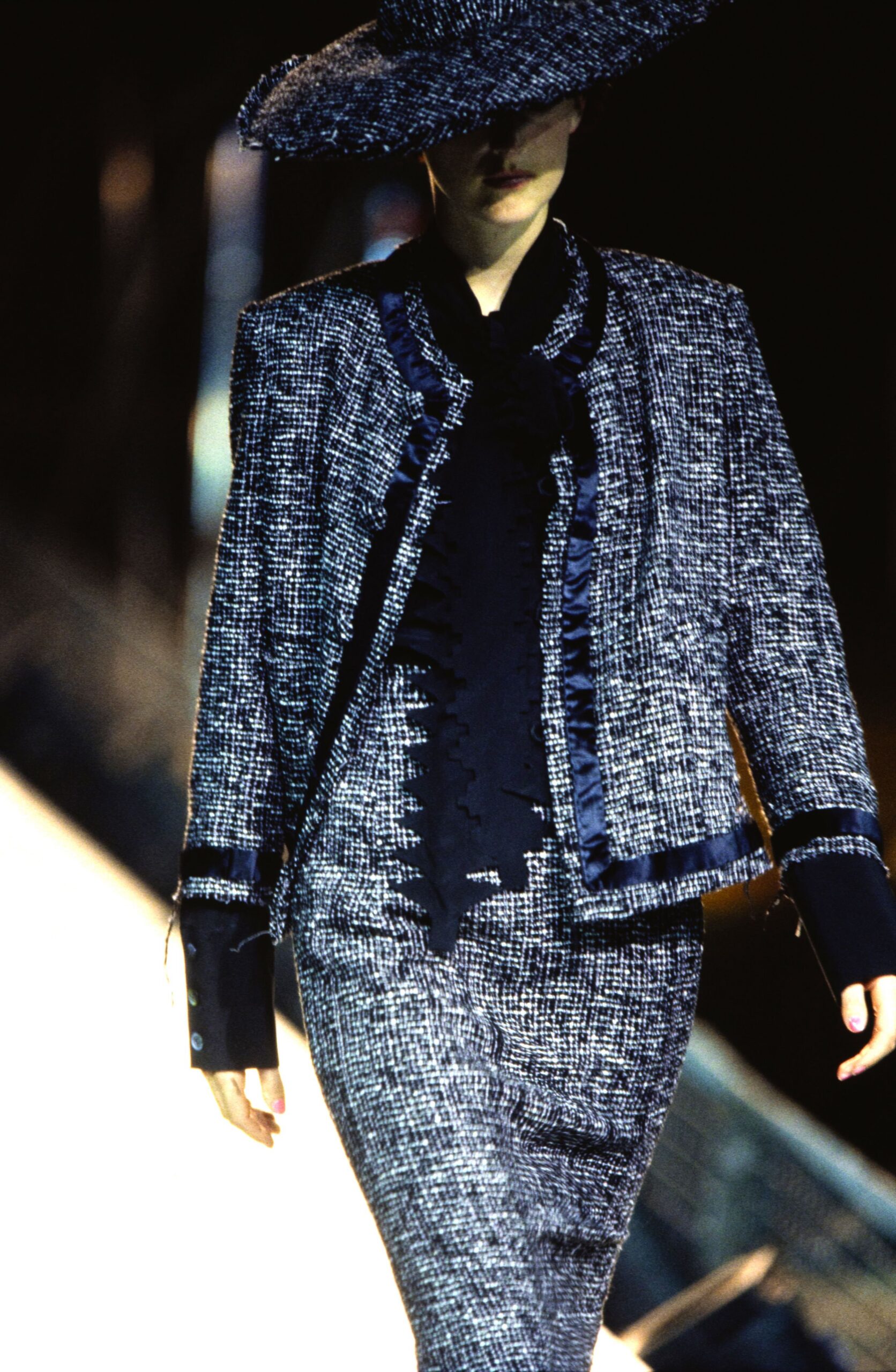 Yohji Yamamoto Spring 1997 Ready-to-Wear Look 3