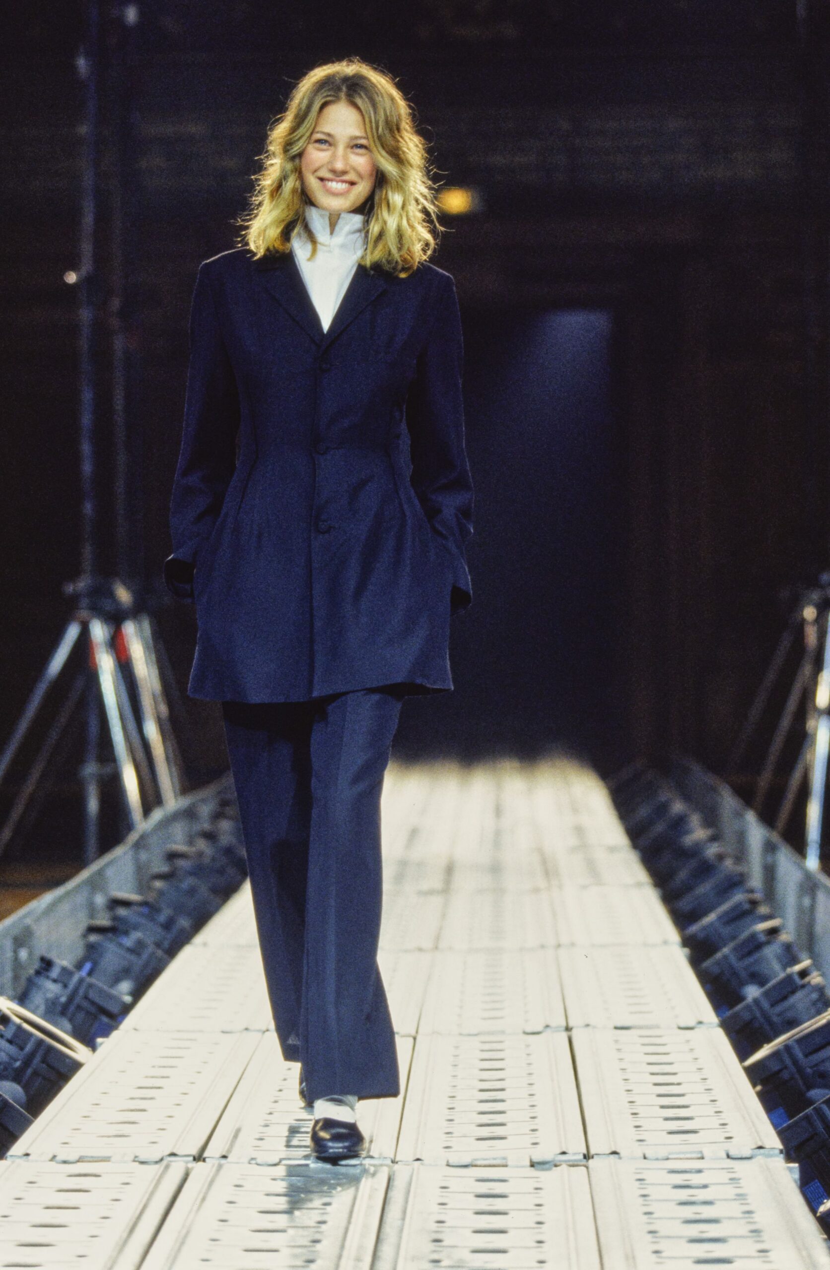 Yohji Yamamoto Spring 1997 Ready-to-Wear Look 11