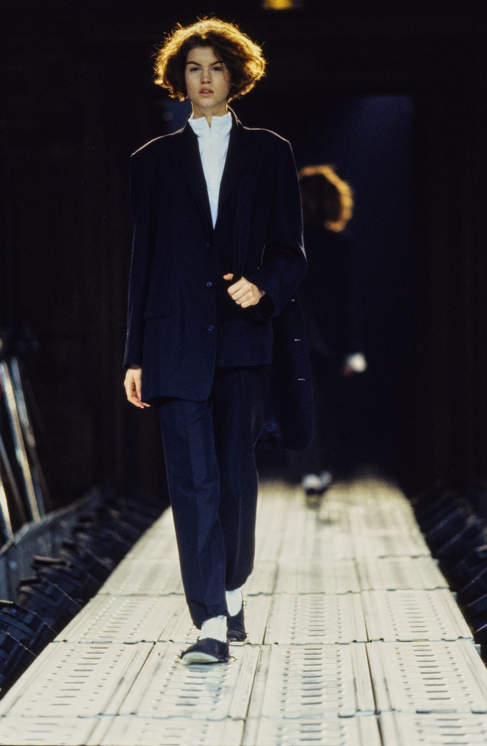 black wool long-sleeve collared tailored buttoned suit