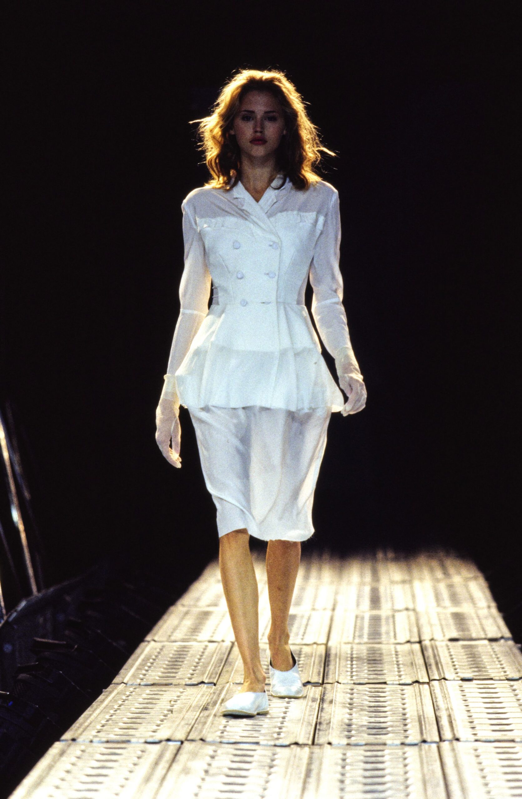 Yohji Yamamoto Spring 1997 Ready-to-Wear Look 20