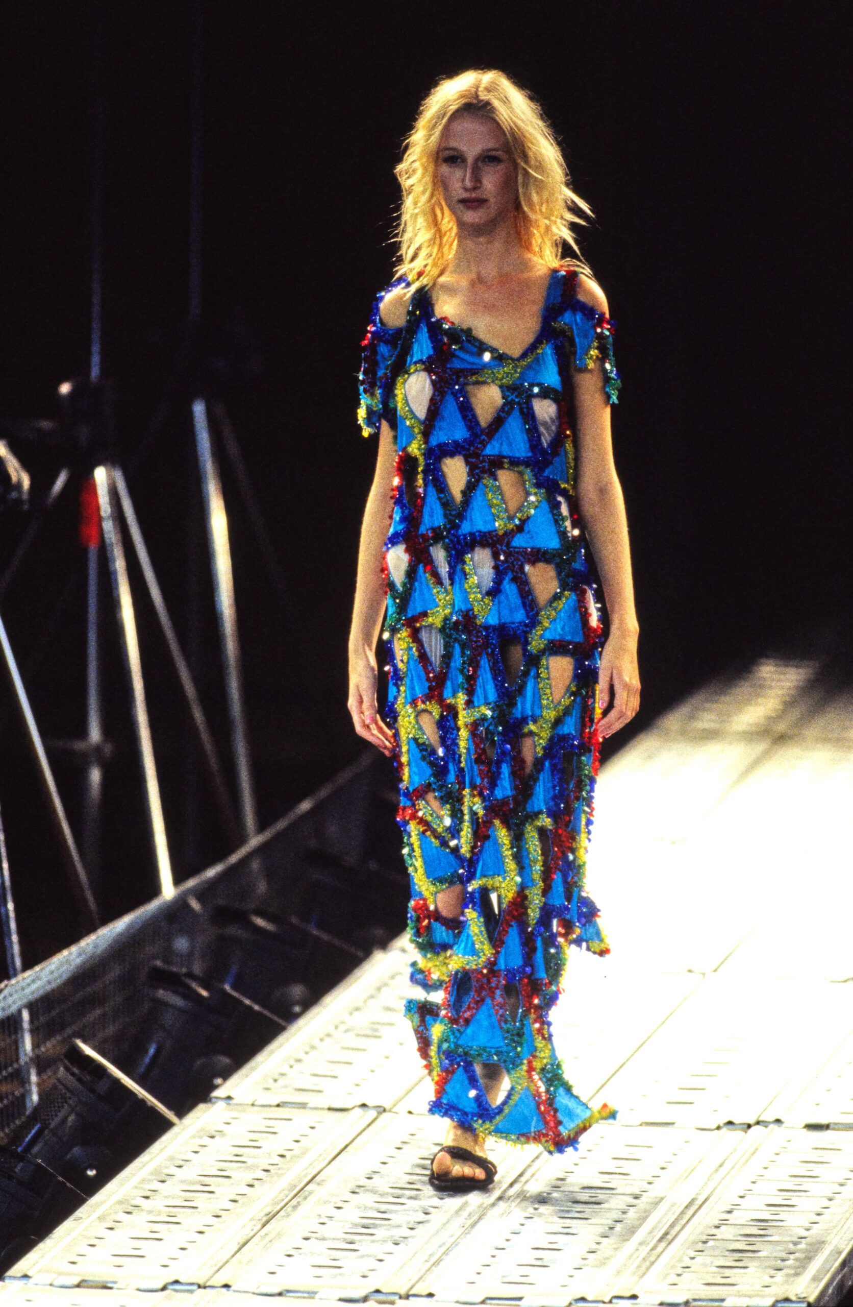 Yohji Yamamoto Spring 1997 Ready-to-Wear Look 35