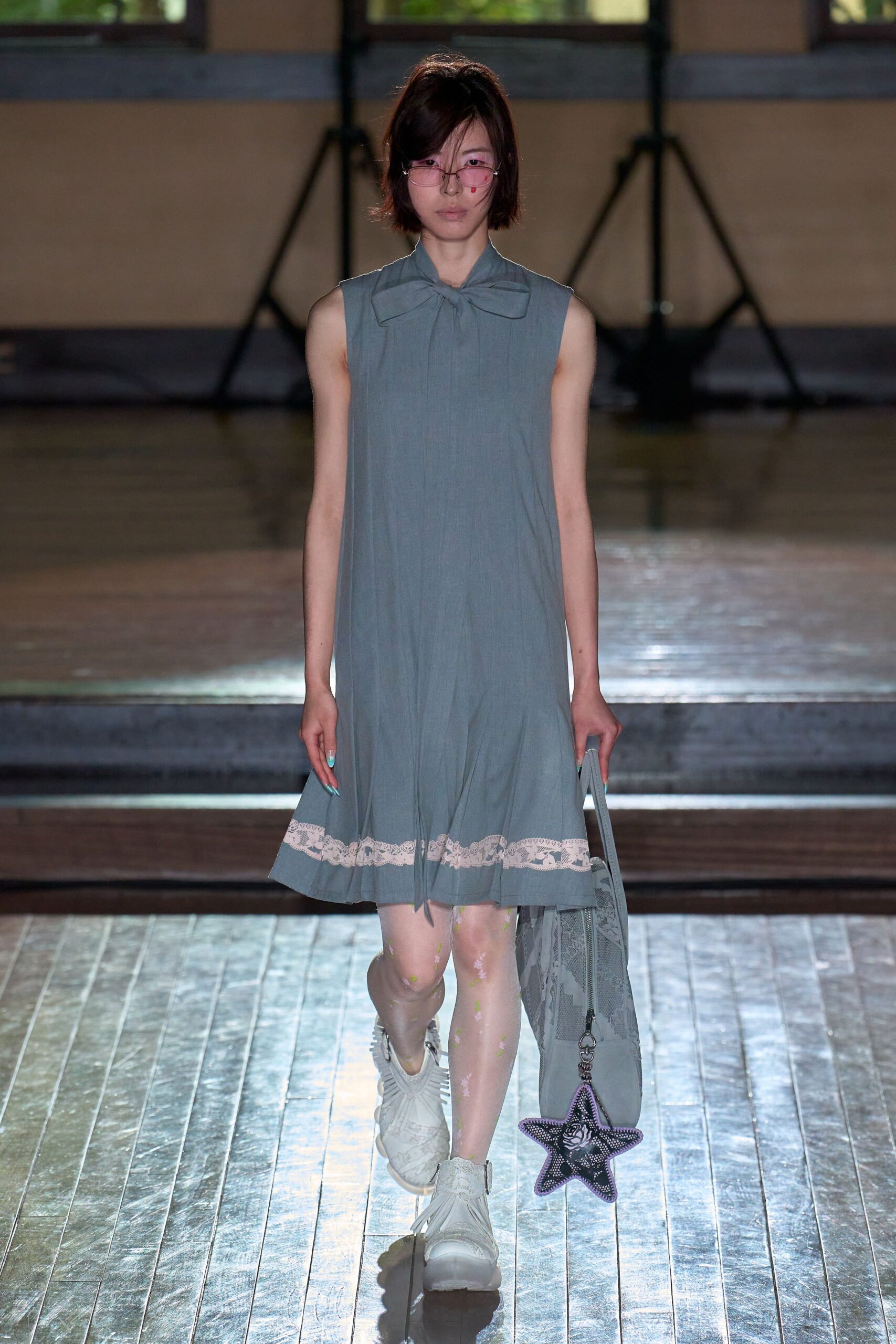 gray cotton sleeveless collared relaxed layered mini dress
