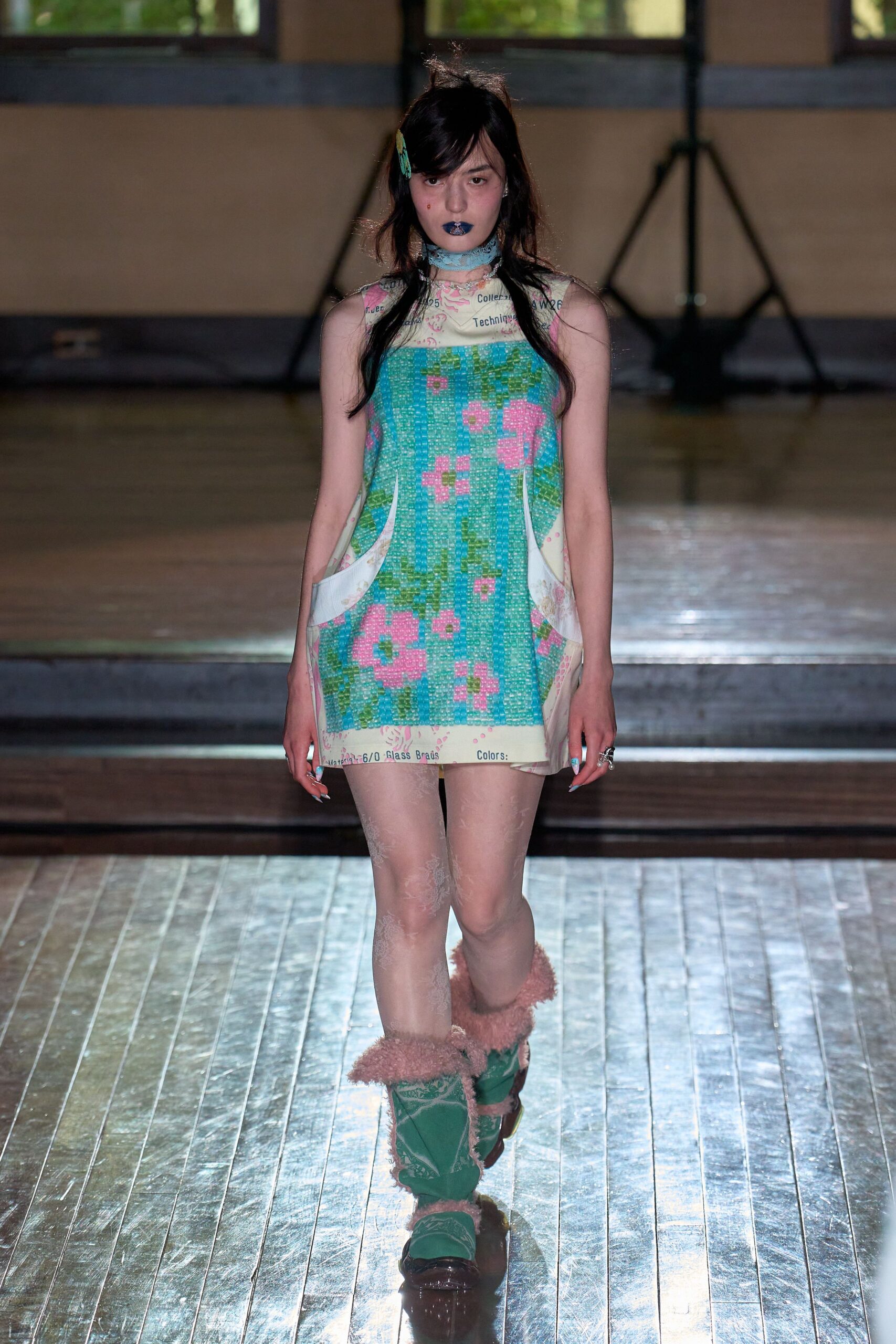 green faux-fur fitted boots