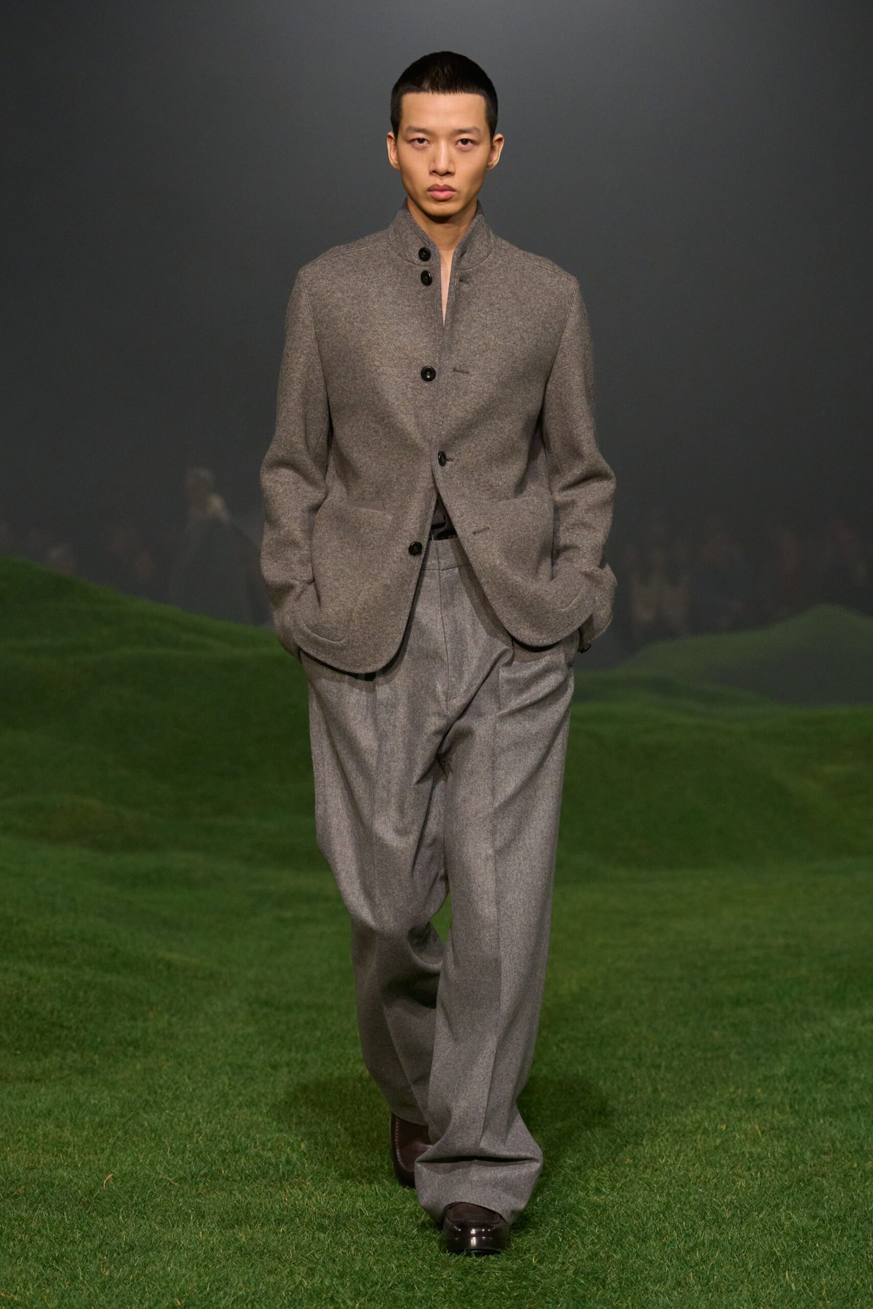 gray wool long-sleeve collared structured buttoned jacket