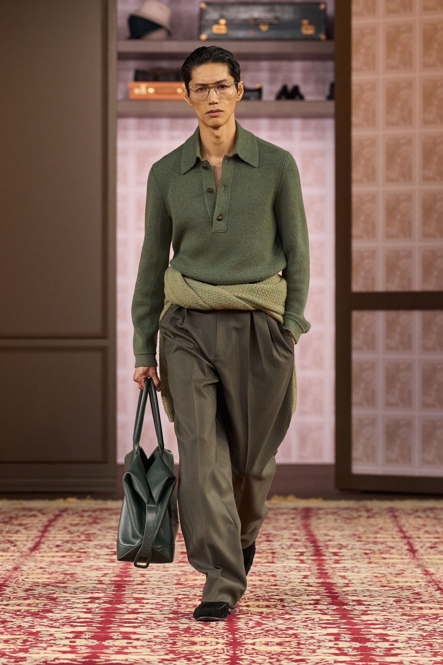 green wool long-sleeve collared fitted sweater