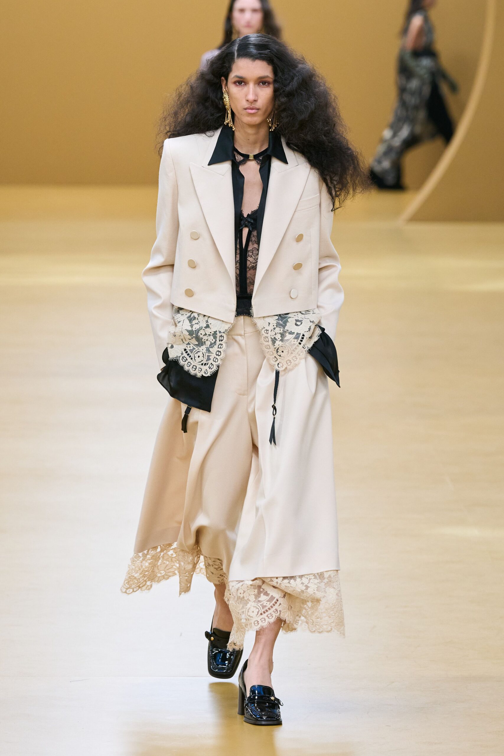beige cotton long-sleeve collared structured buttoned embroidered blazer