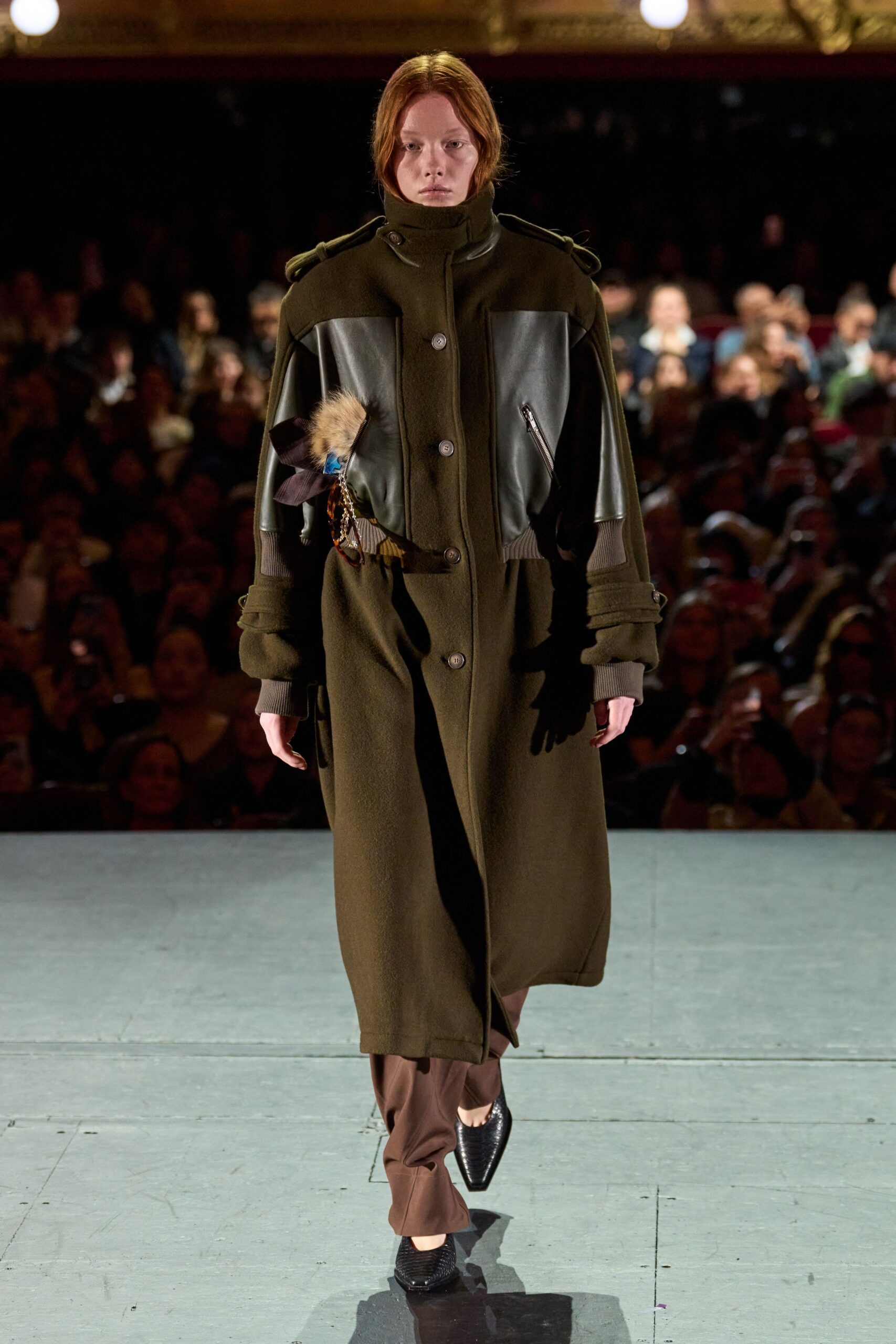green wool long-sleeve collared relaxed zippered coat
