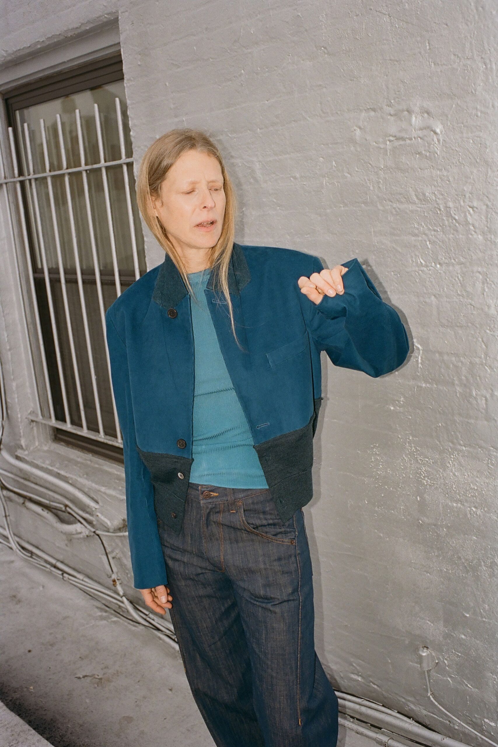 blue cotton long-sleeve collared relaxed buttoned jacket