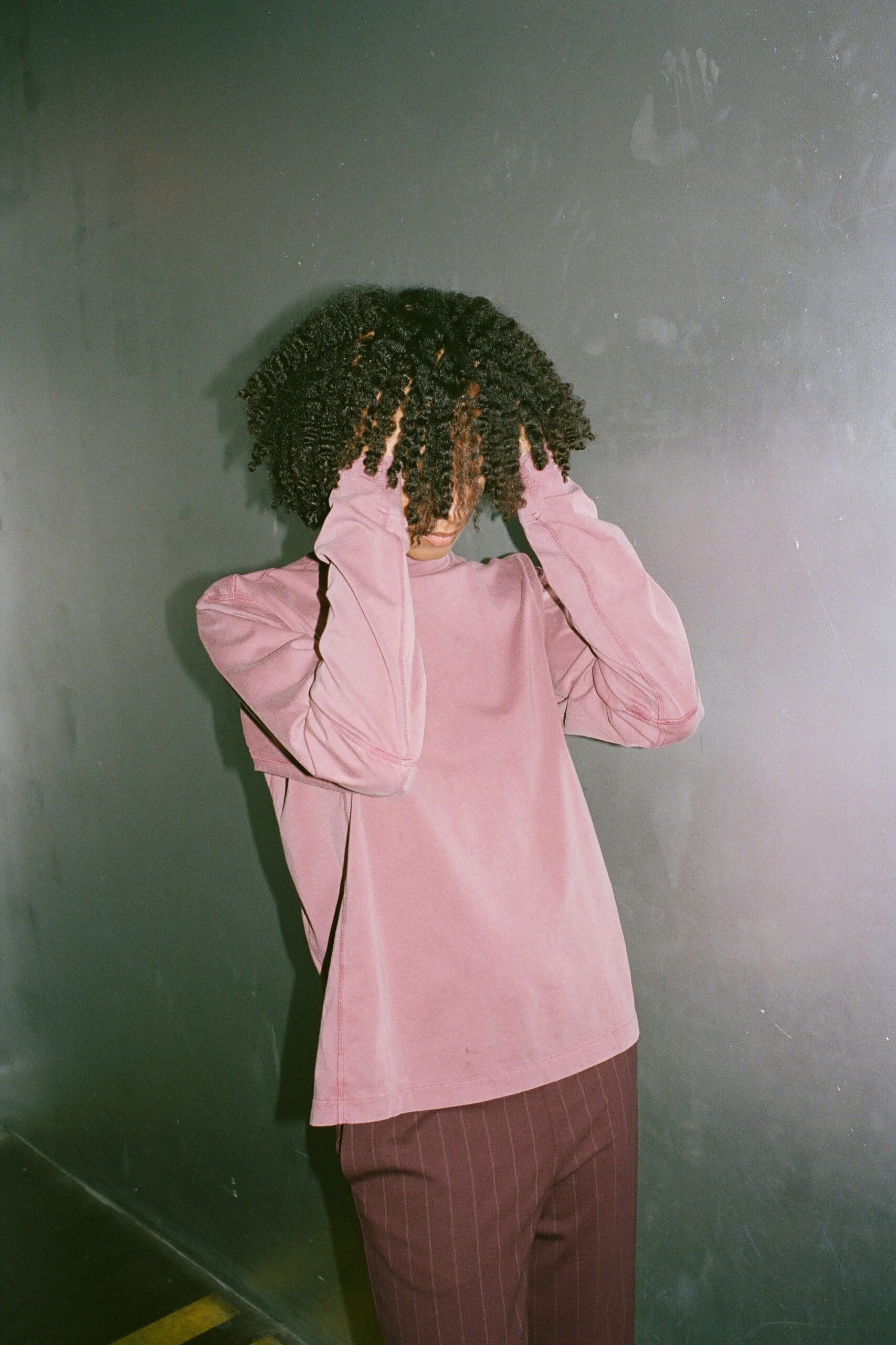 pink cotton long-sleeve collared relaxed pleated top