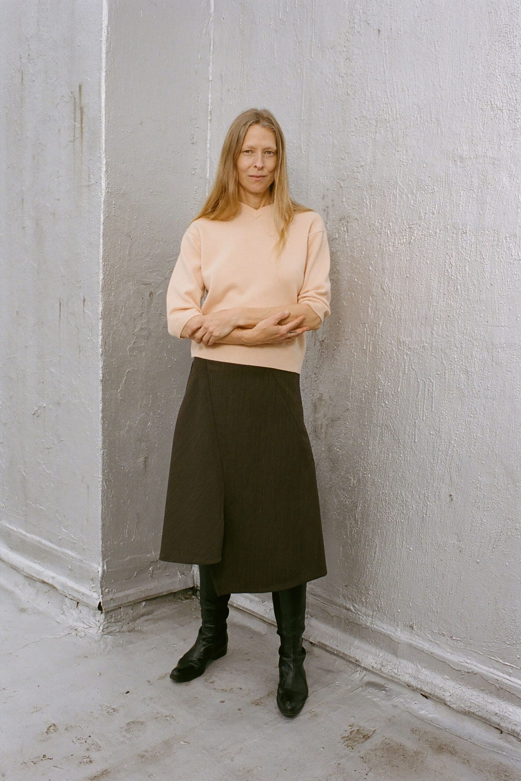brown wool asymmetric fitted pleated skirt