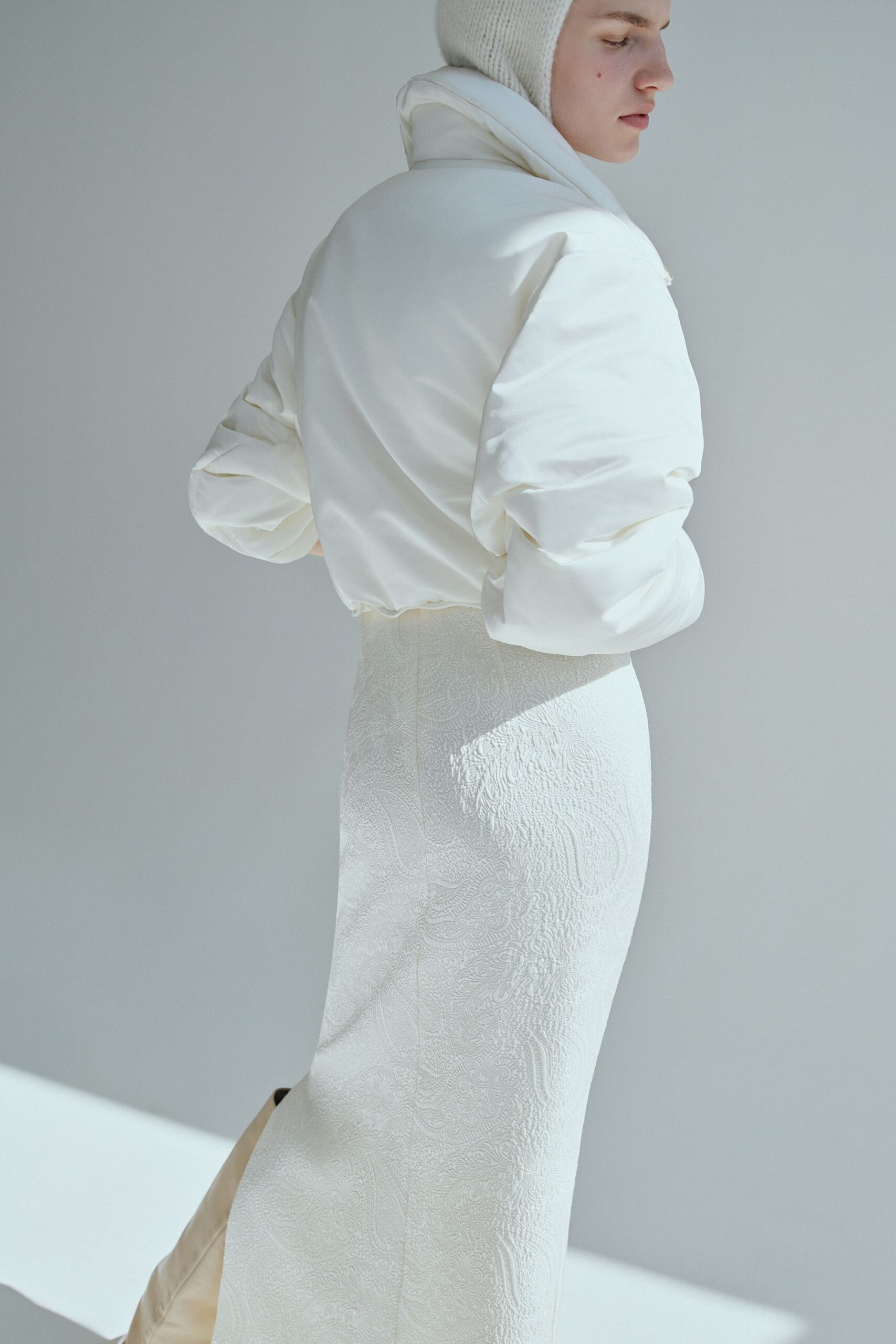 white cotton slit fitted high-waisted embroidered midi skirt