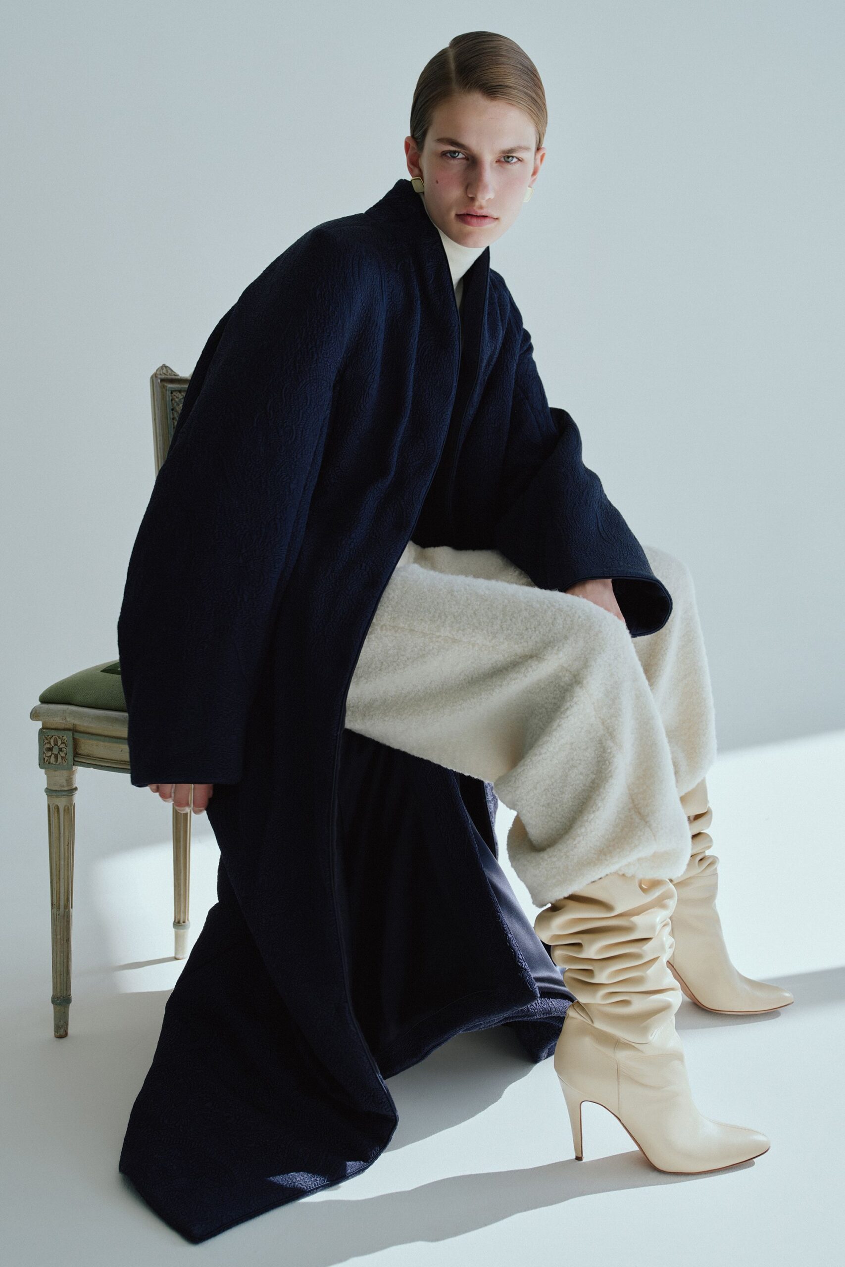 blue cotton long-sleeve collared relaxed textured coat
