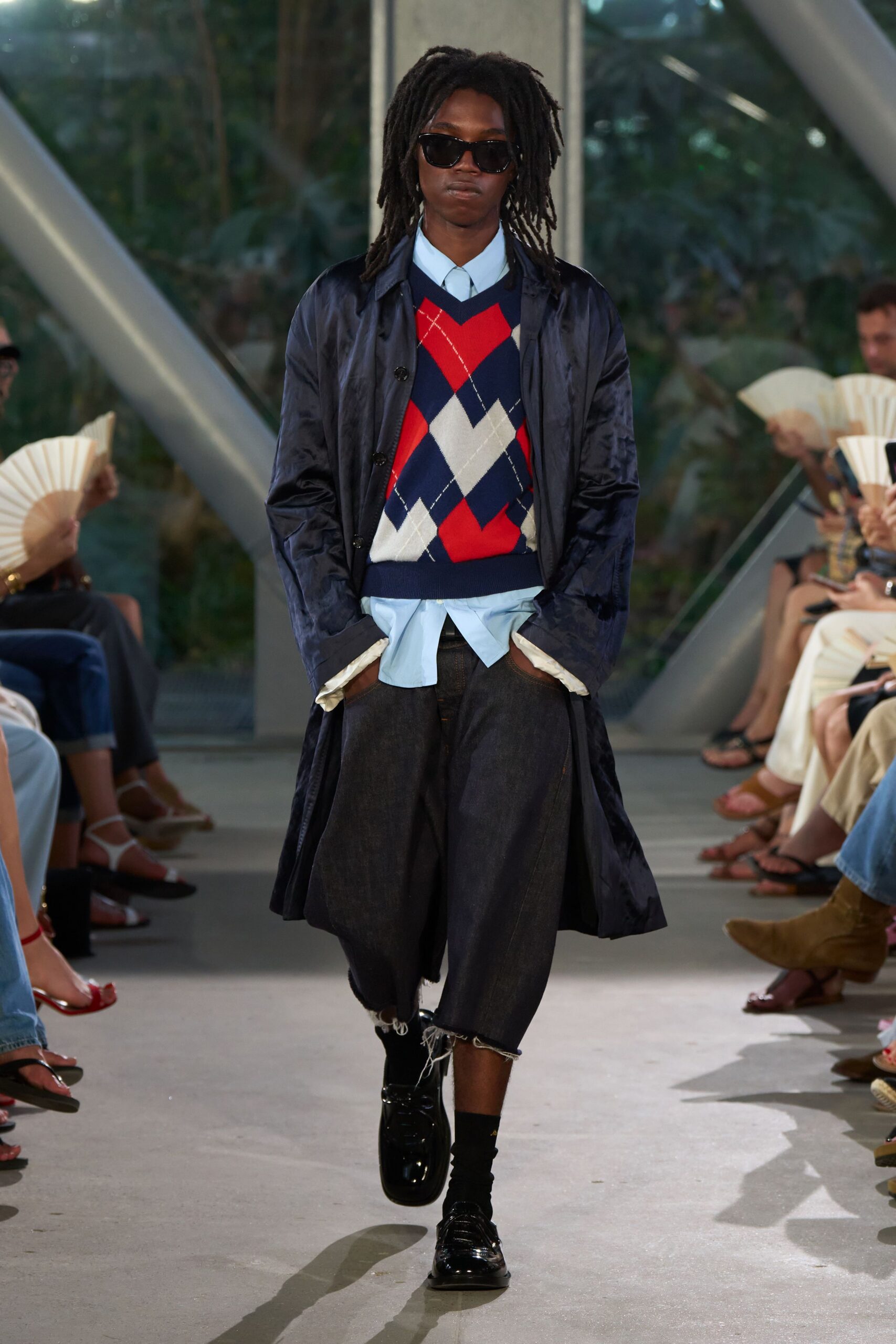 red cotton v-neck long-sleeve fitted color-blocked sweater