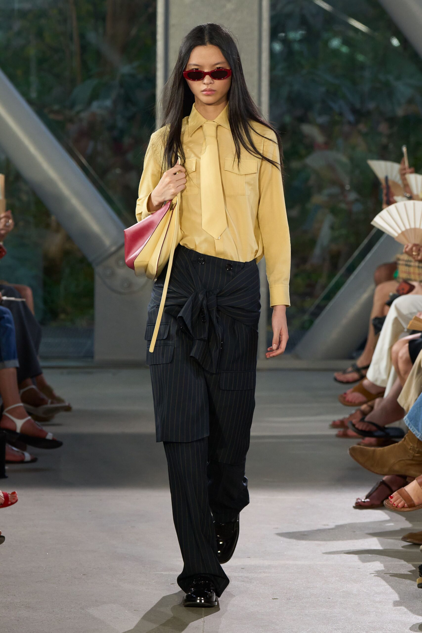 yellow cotton long-sleeve collared fitted buttoned shirt
