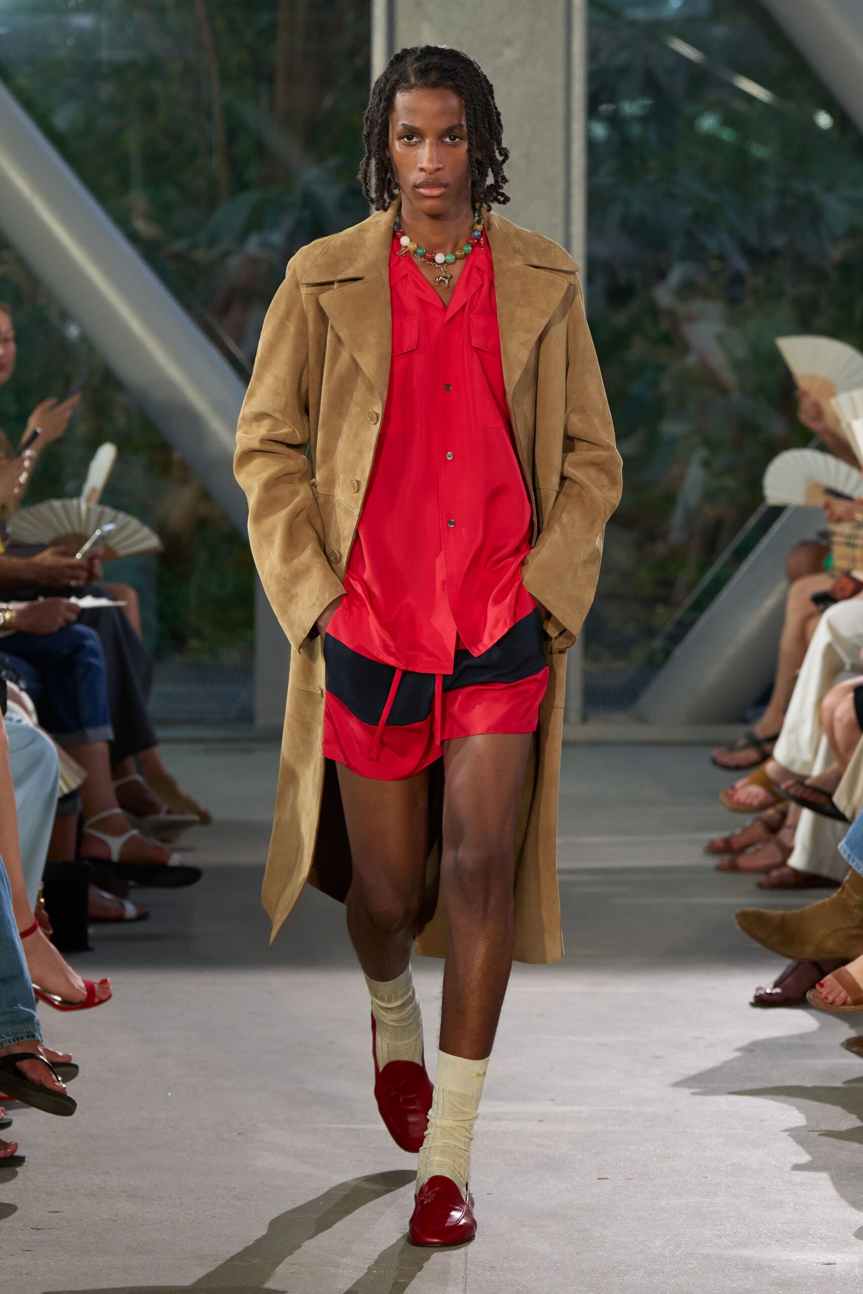 red cotton short-sleeve collared fitted shirt