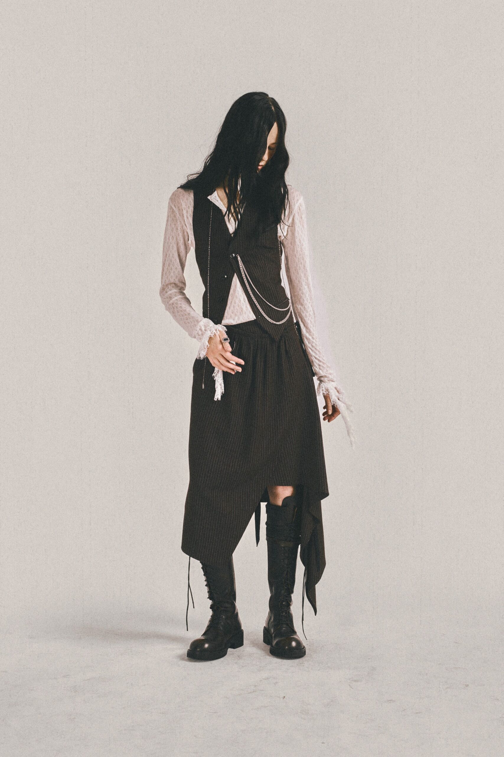 black cotton asymmetric relaxed layered skirt