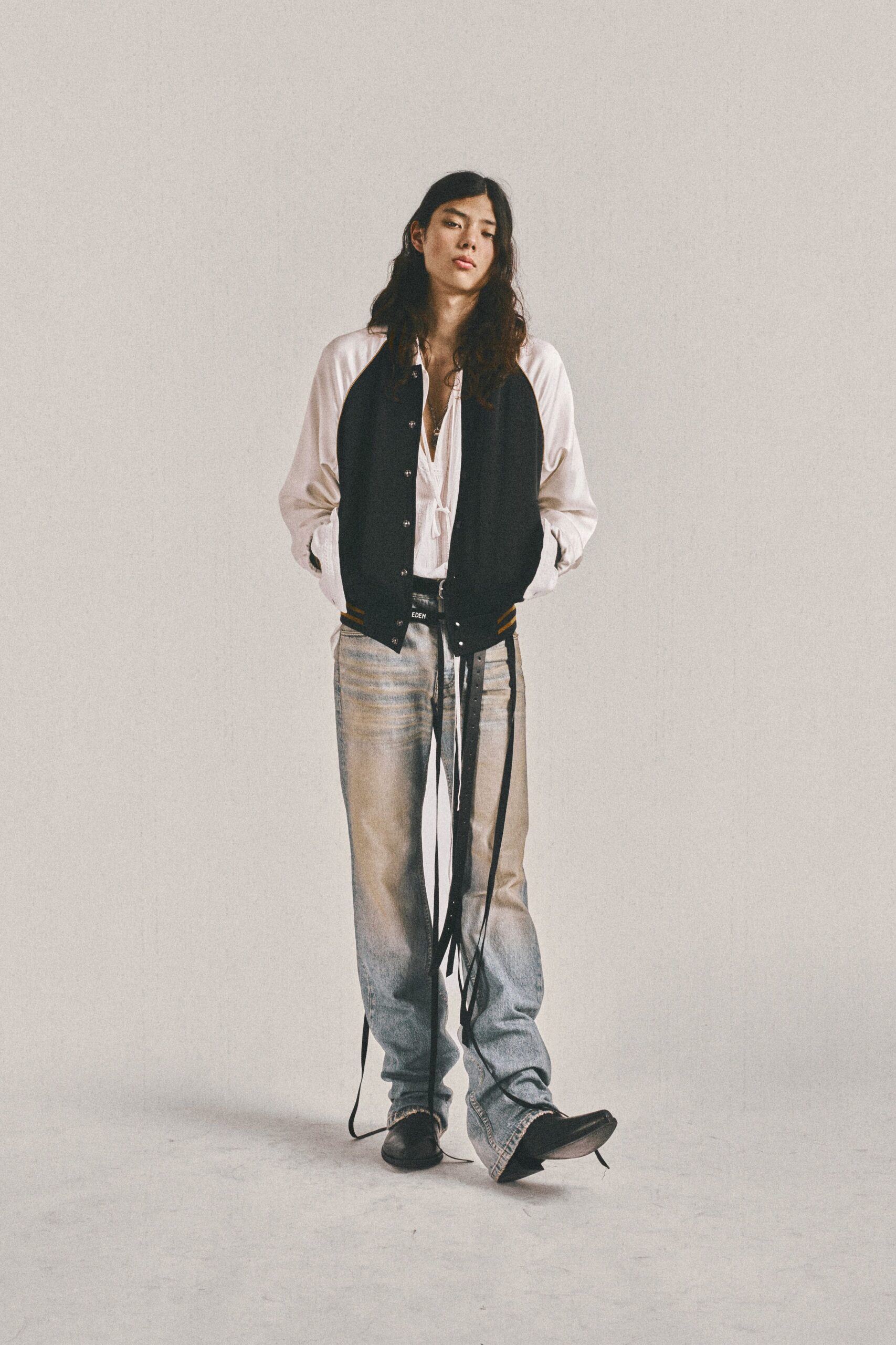 black cotton long-sleeve collared relaxed zippered jacket