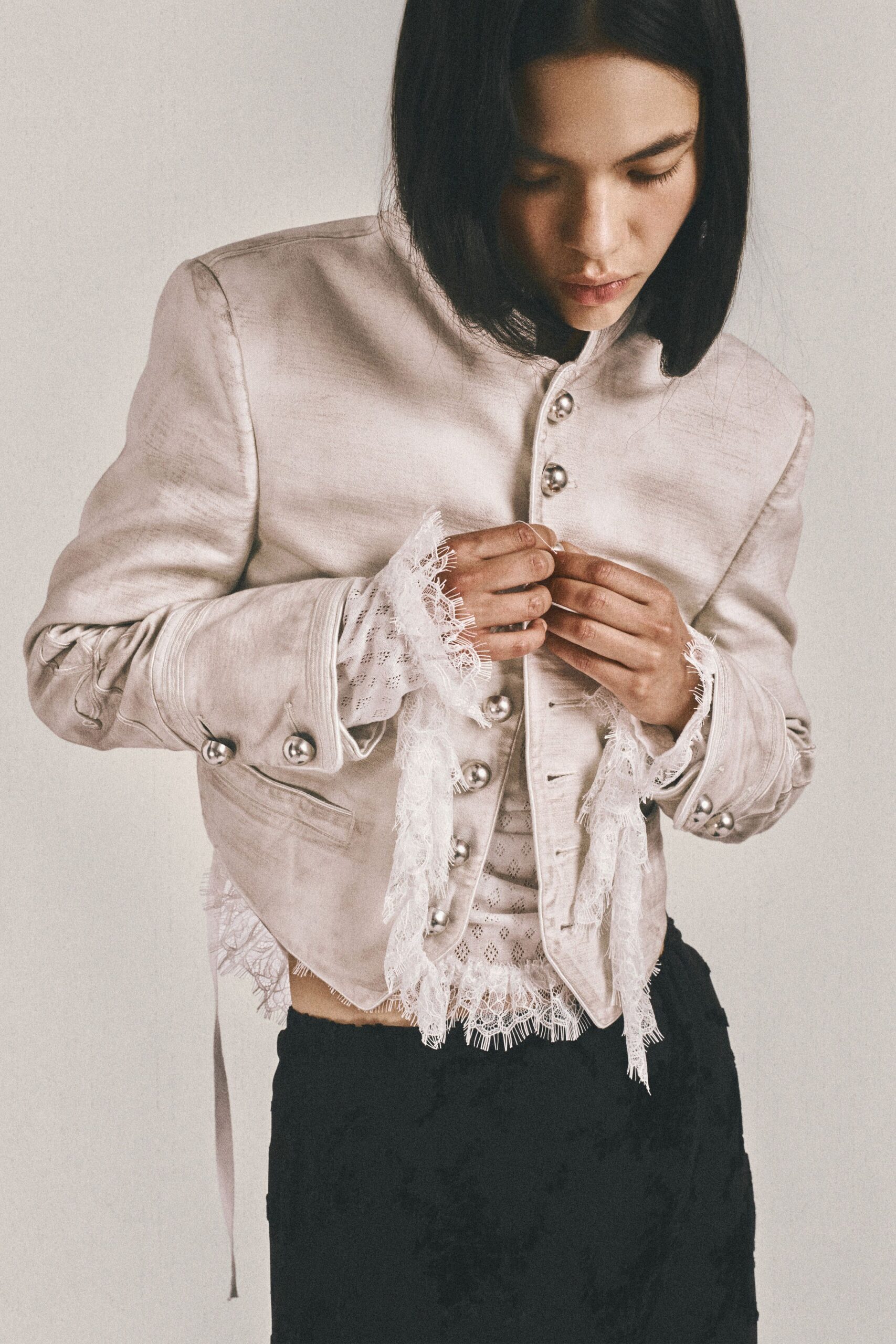 beige silk long-sleeve collared fitted buttoned fringed jacket